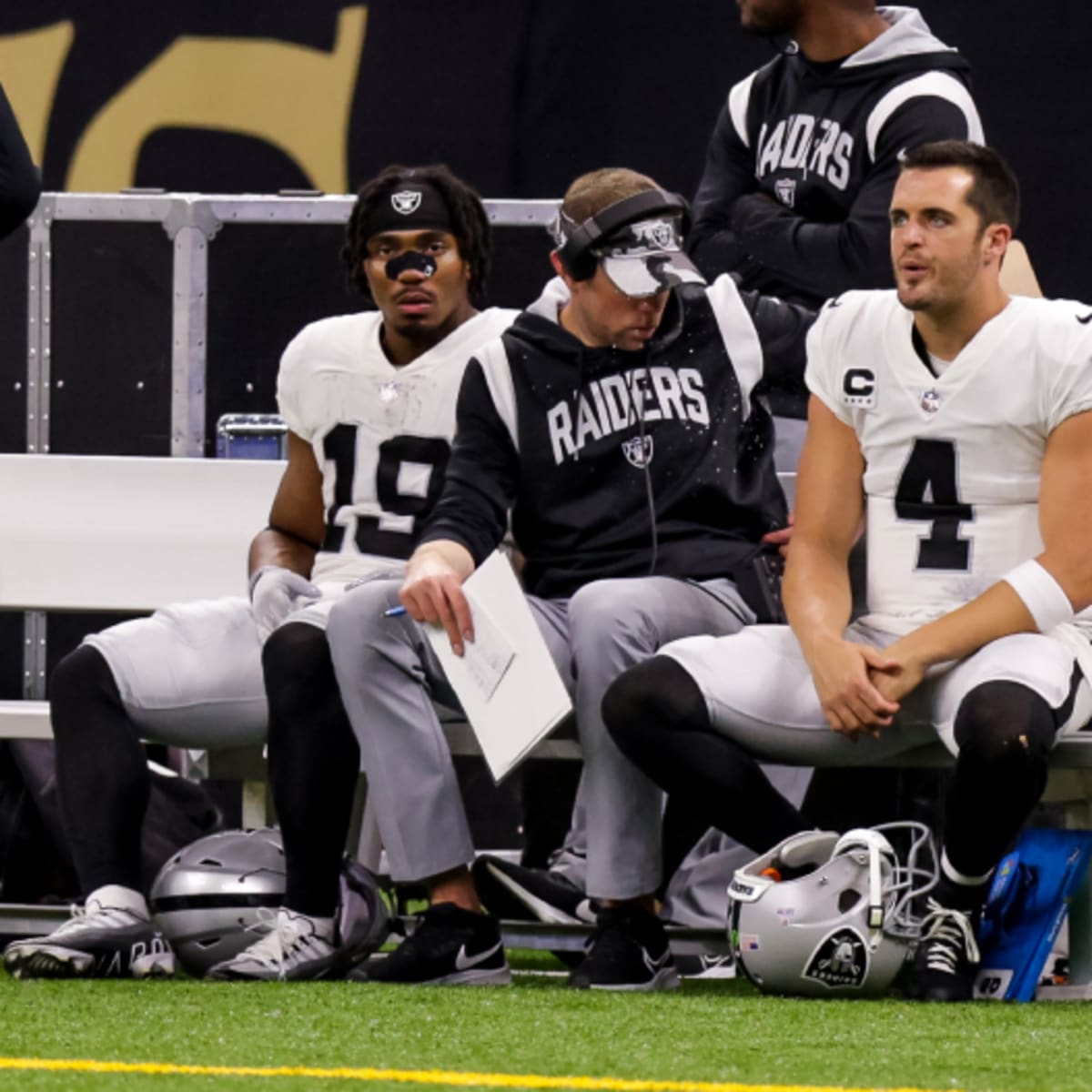 NFL - Raiders release QB Derek Carr. (via Ian Rapoport)