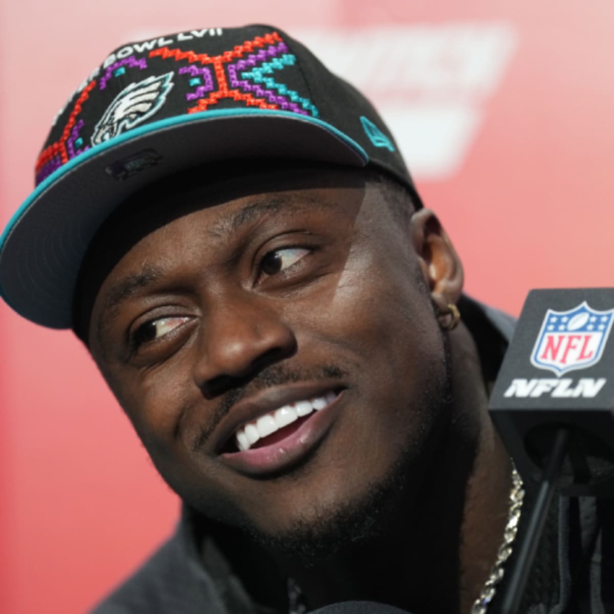 A.J. Brown Unleashes On JuJu Smith-Schuster For His Over-The-Top Valentine's Day Post - AthlonSports.com