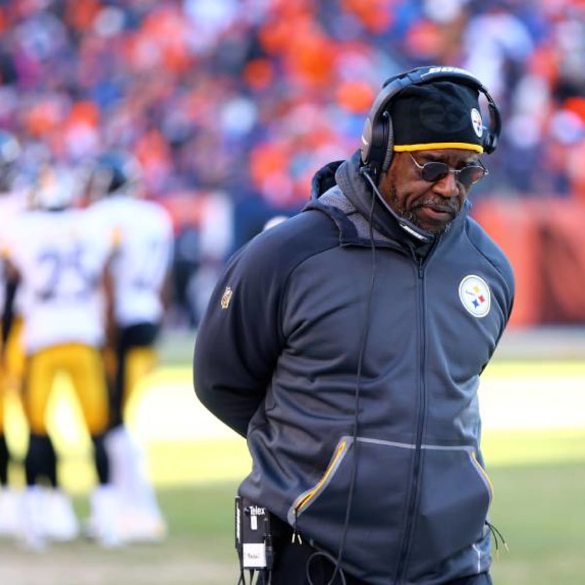 Longtime Steelers assistant John Mitchell retiring at 71