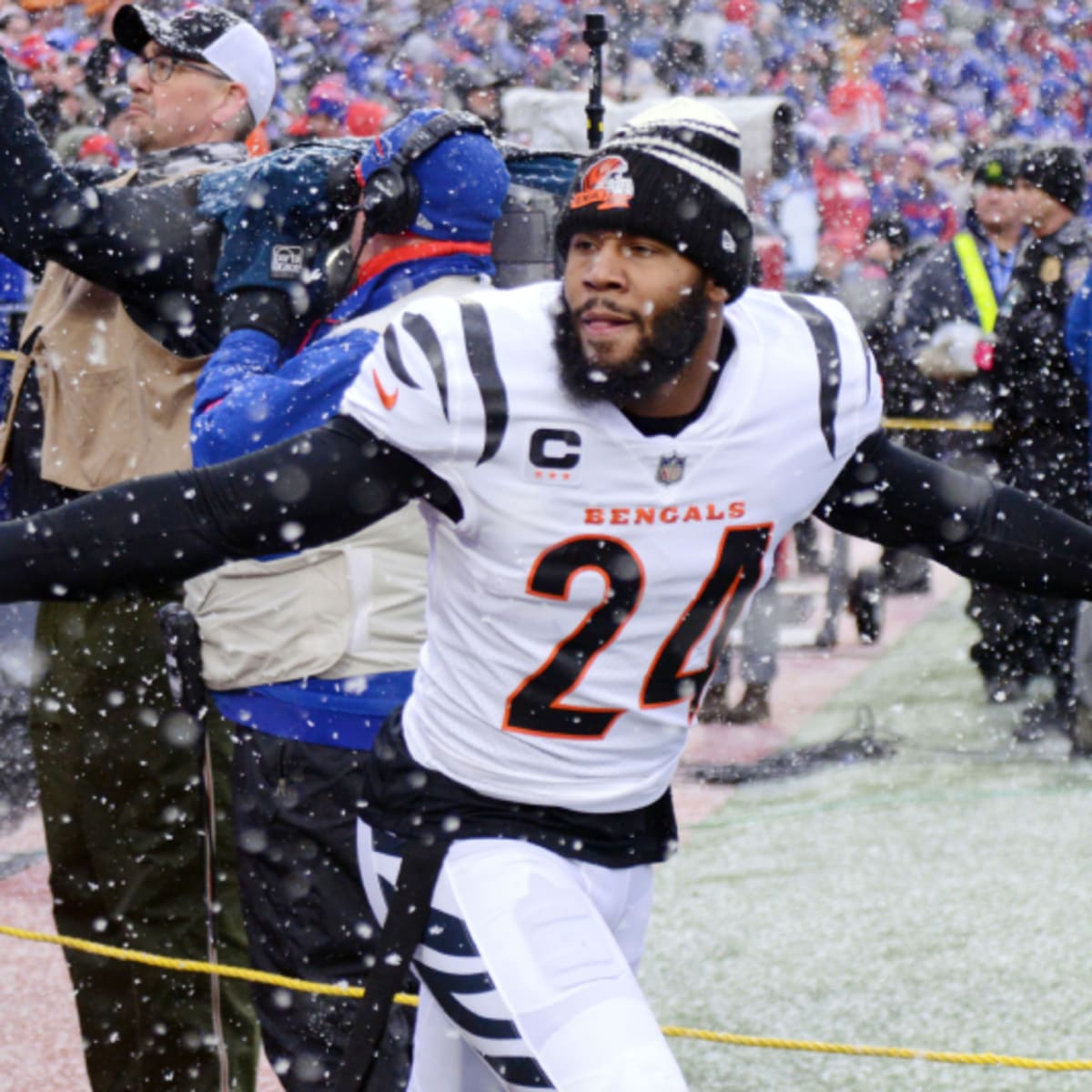 Bengals safety Vonn Bell signing with Panthers: Report 