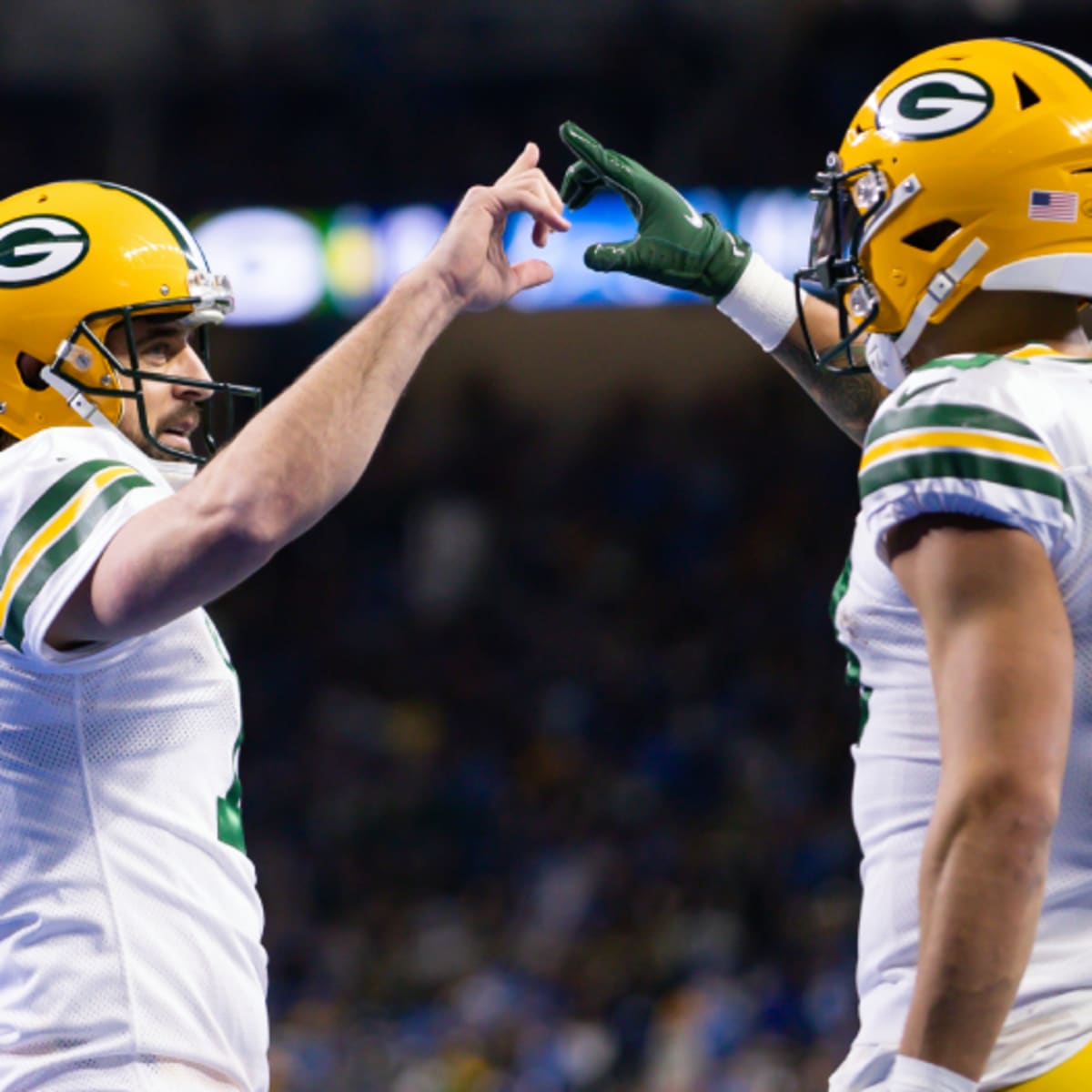 Aaron Rodgers calls out ESPN's Adam Schefter, Dianna Russini for