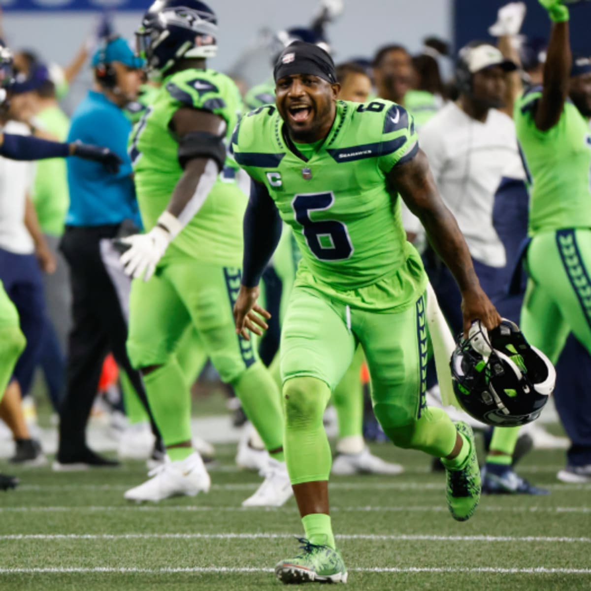 Bobby Wagner, Quandre Diggs only Seahawks to make 2022 Pro Bowl - Field  Gulls