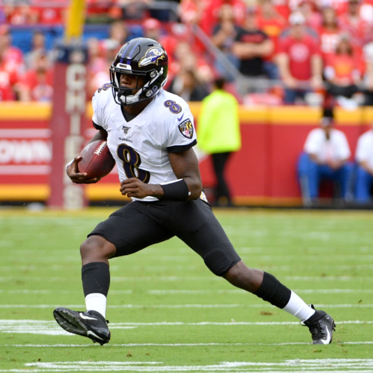 Week 4 NFL Player Props: Lamar Jackson Odds vs. the Browns, Athlon Sports