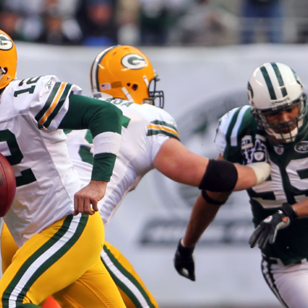 Jets Players React Over Possibility of Trade for Aaron Rodgers