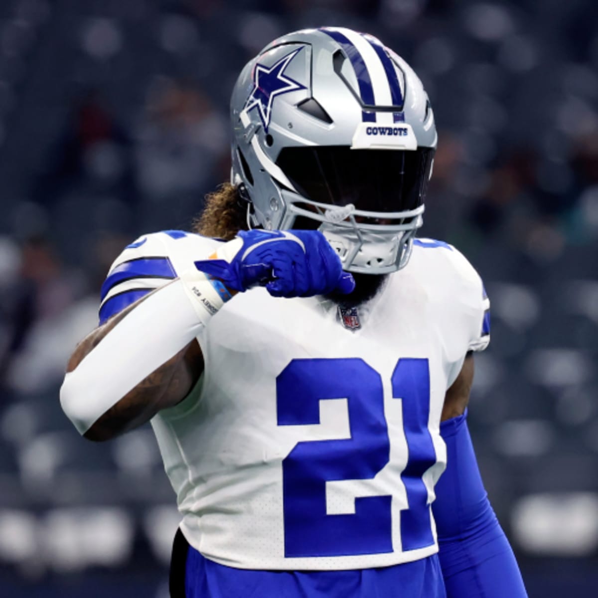 In whatever jersey number, Cowboys' Elliott needs to up rushing stats