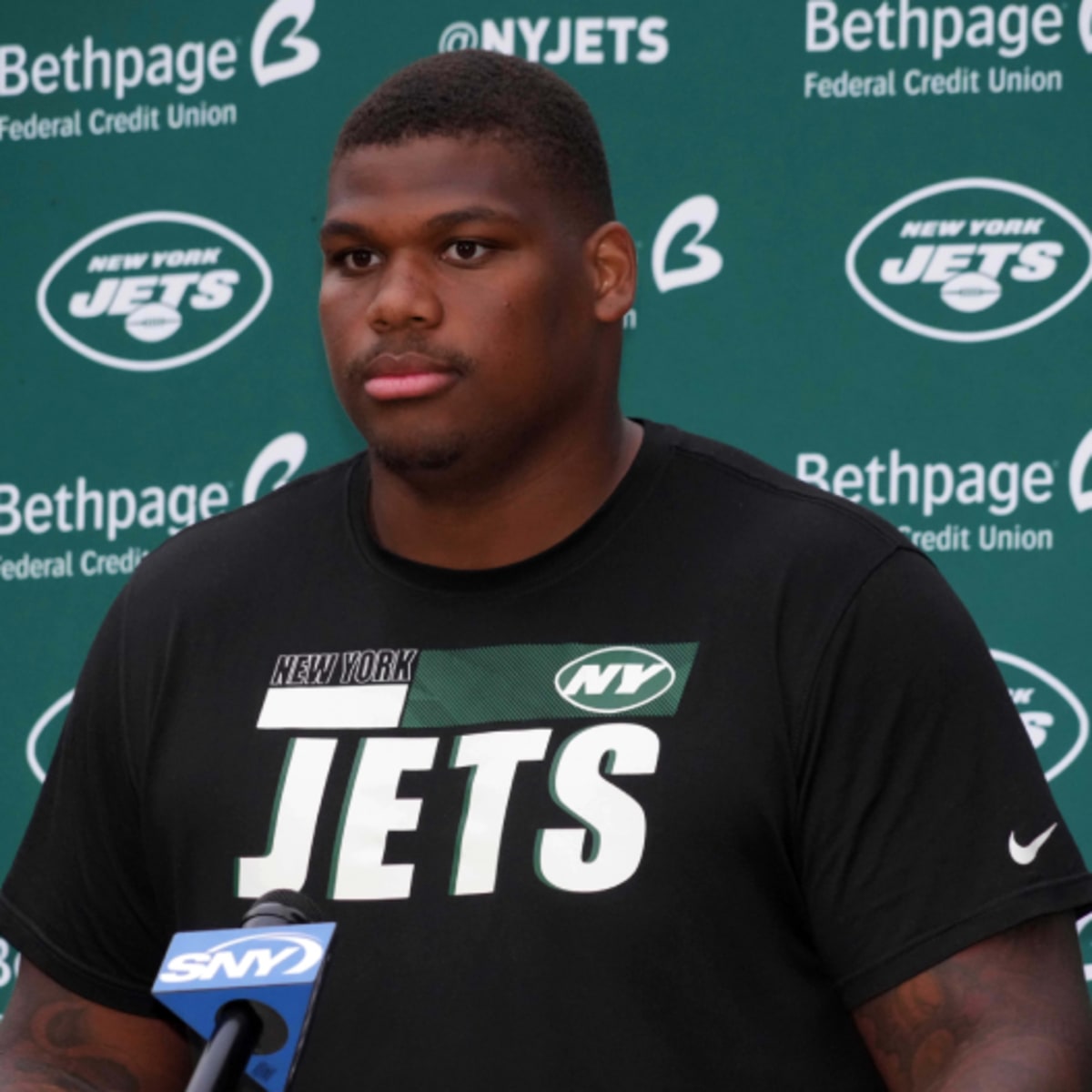 Quinnen Williams scrubs Jets from social media account