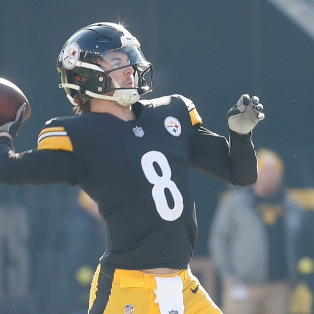 Ben Roethlisberger surprised by halftime switch to Kenny Pickett: 'The  whole offense was stagnant'