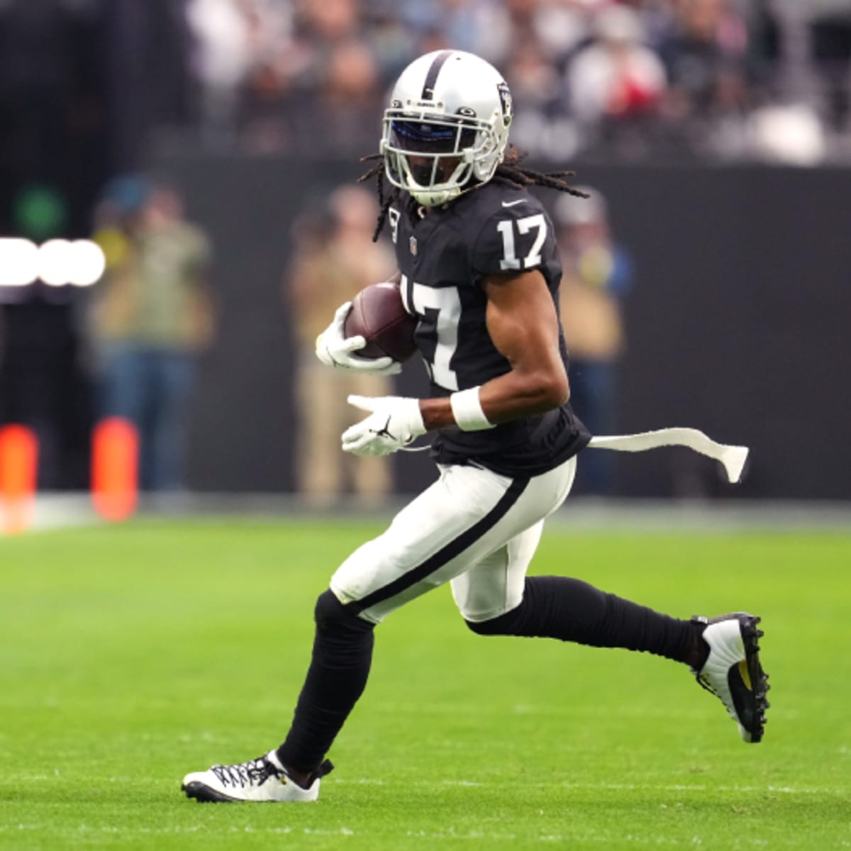 Las Vegas Raiders wide receiver shoves cameraman after loss to Kansas City  Chiefs