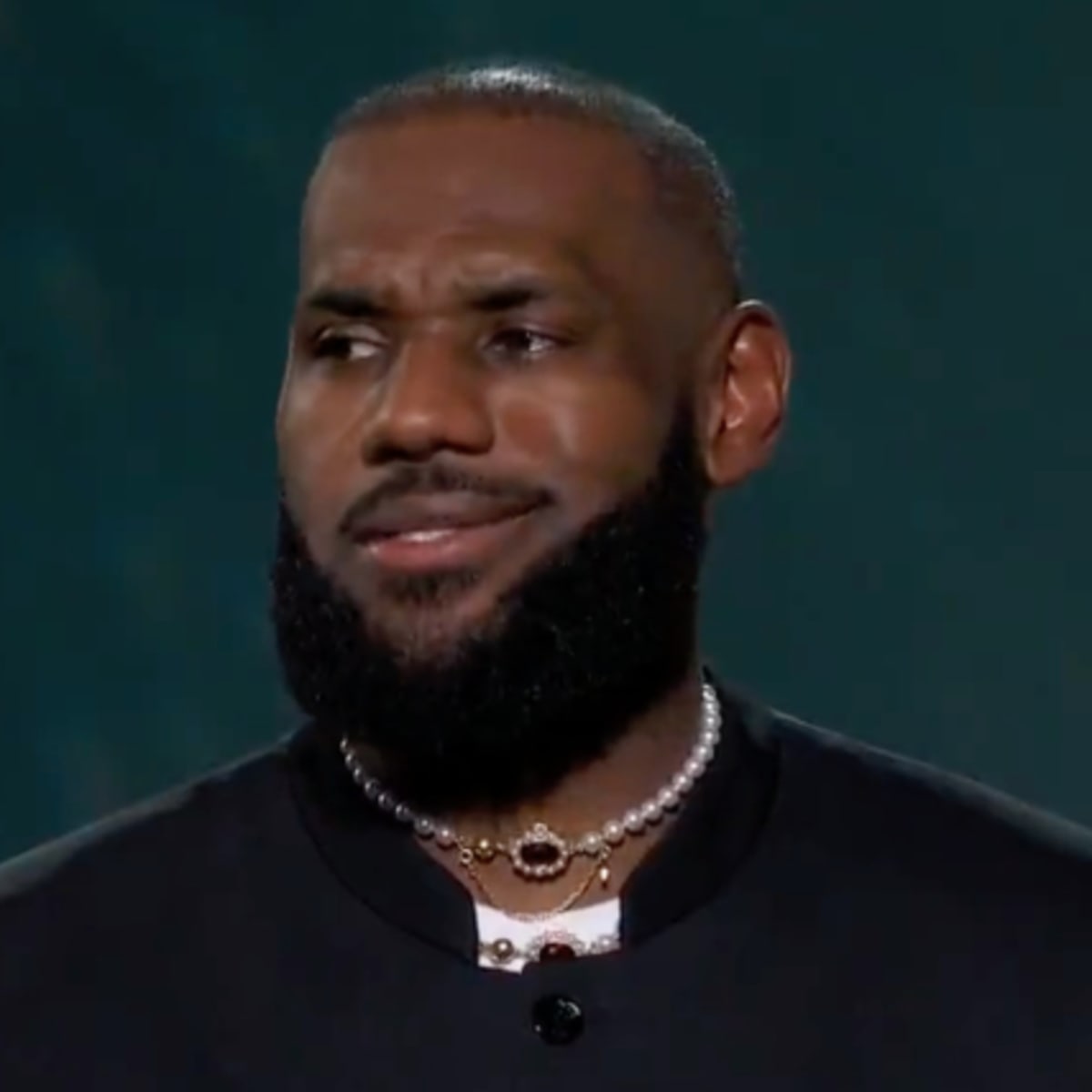 LeBron James Fakes Out ESPYS Crowd With a Near-Retirement