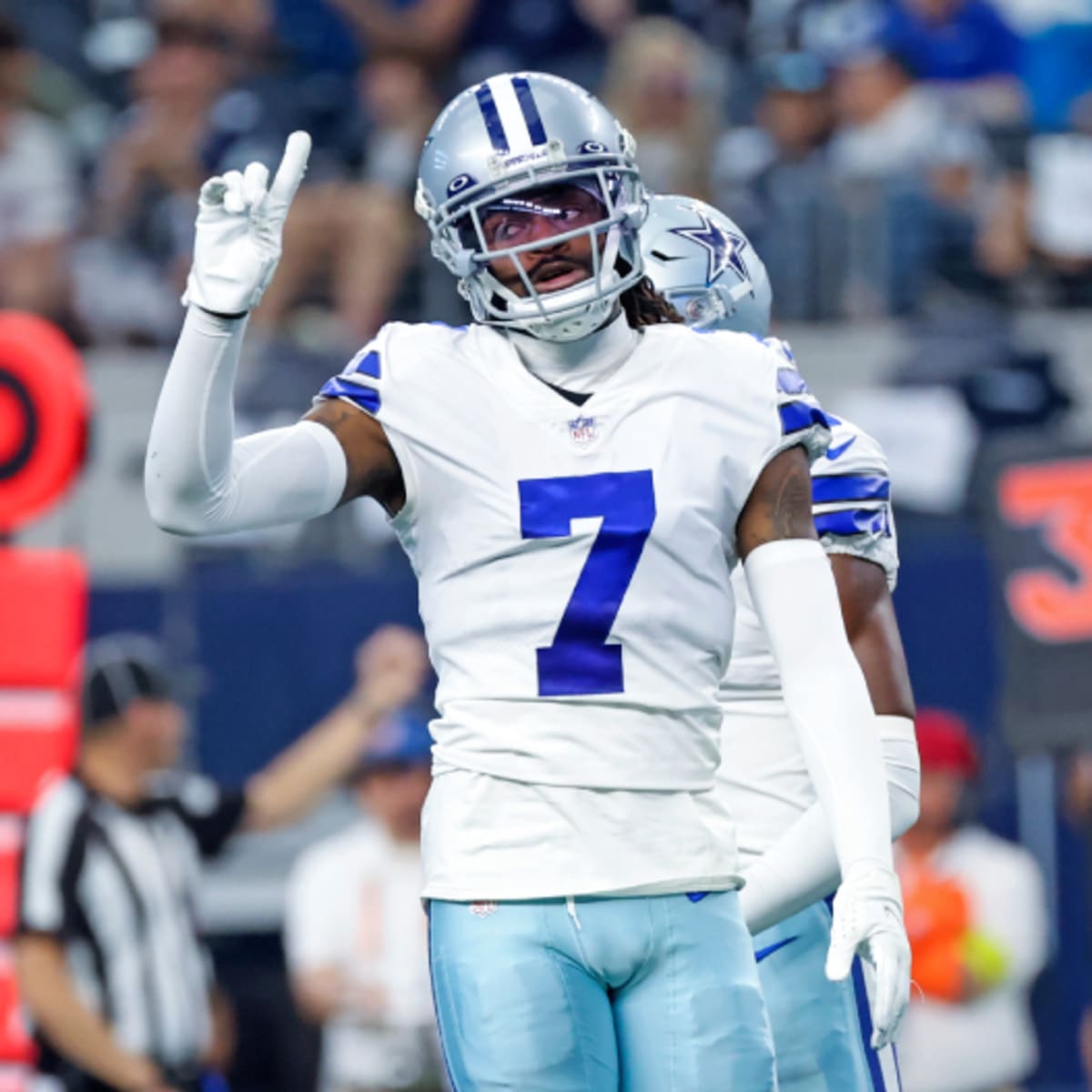 Cowboys' Trevon Diggs tears ACL in practice, 'projected' to miss