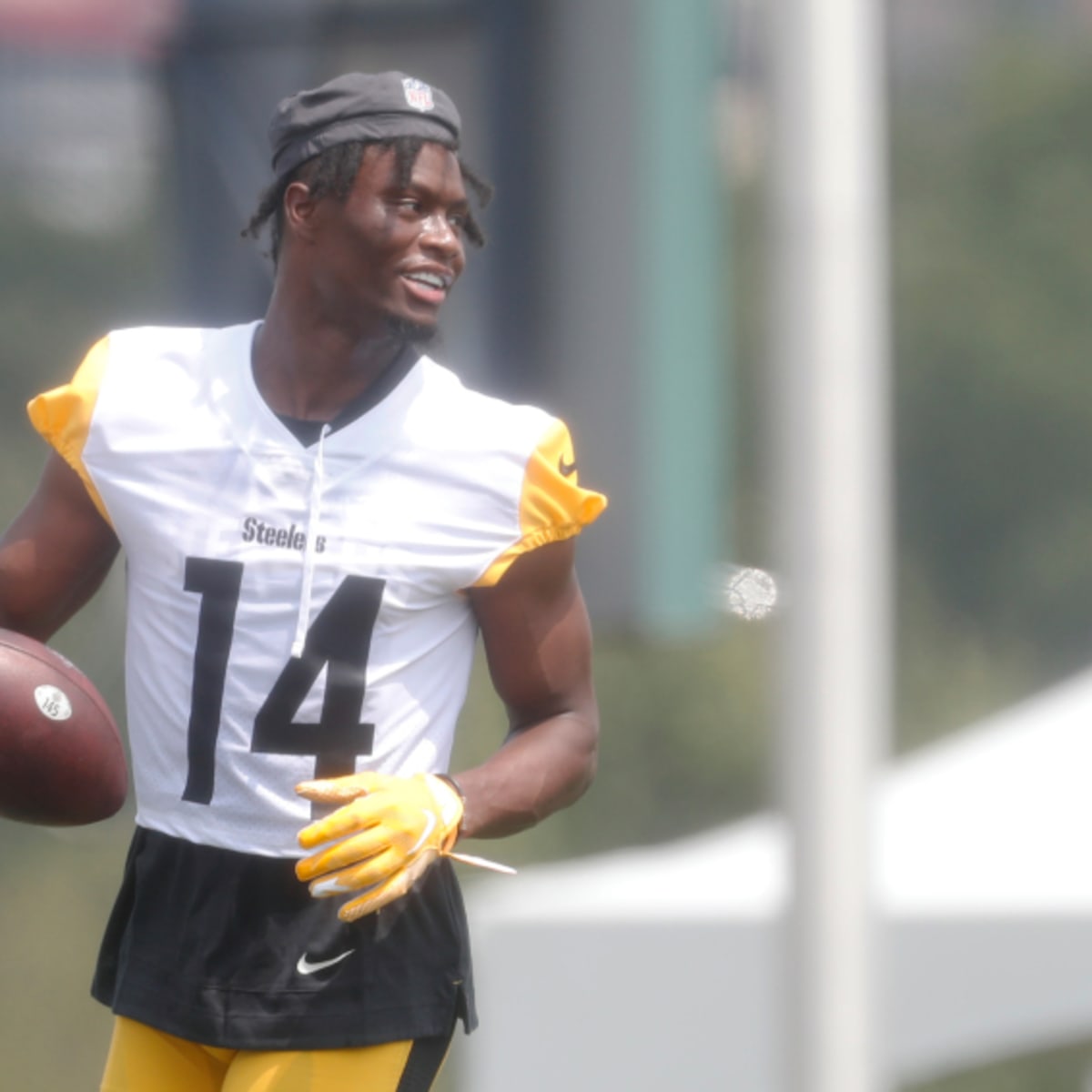 George Pickens catch: Steelers WR makes impressive one-handed grab