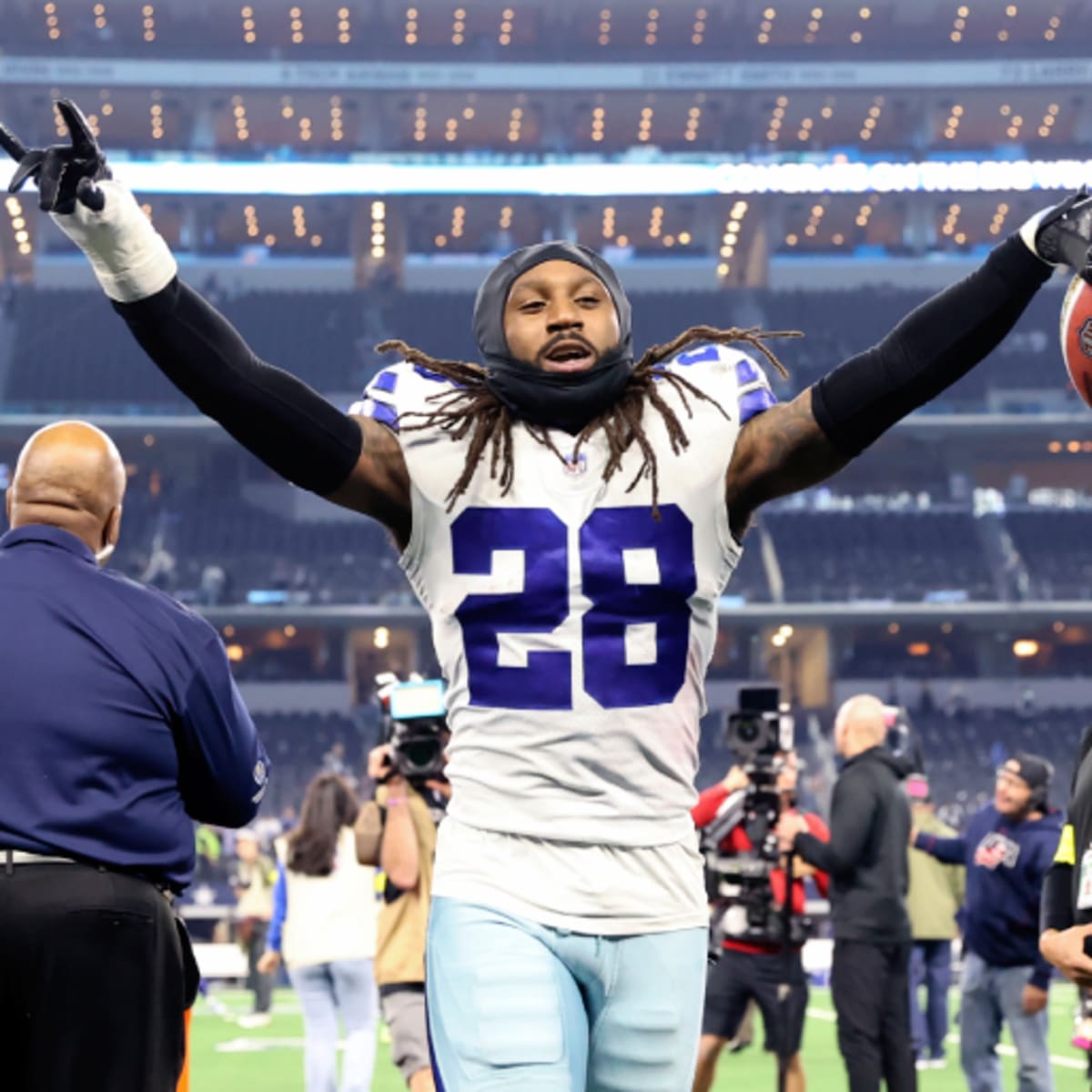 Dallas Cowboys - Malik Hooker has agreed to terms on a new