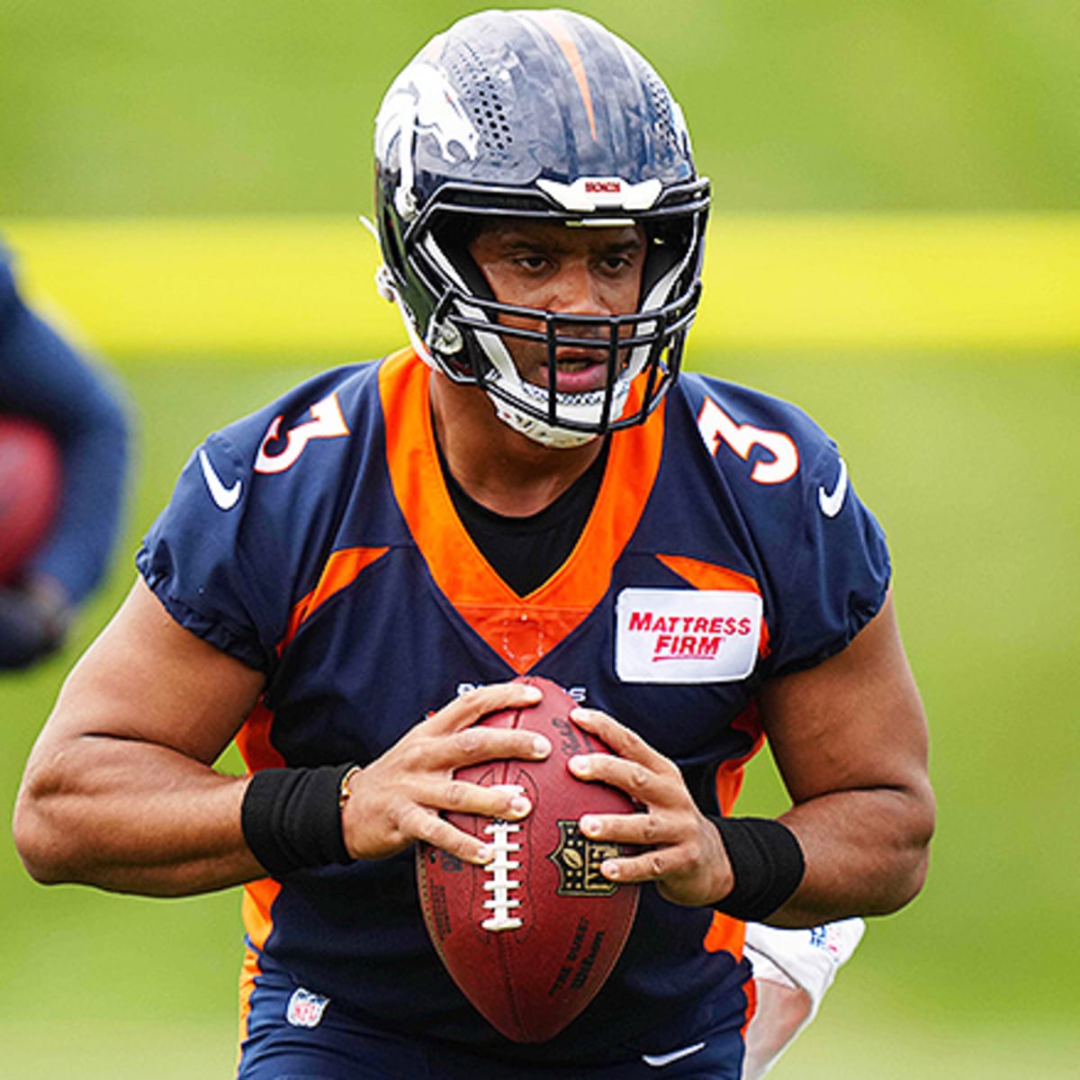 Broncos QB Russell Wilson underwent right knee surgery following 2022  season: Report 