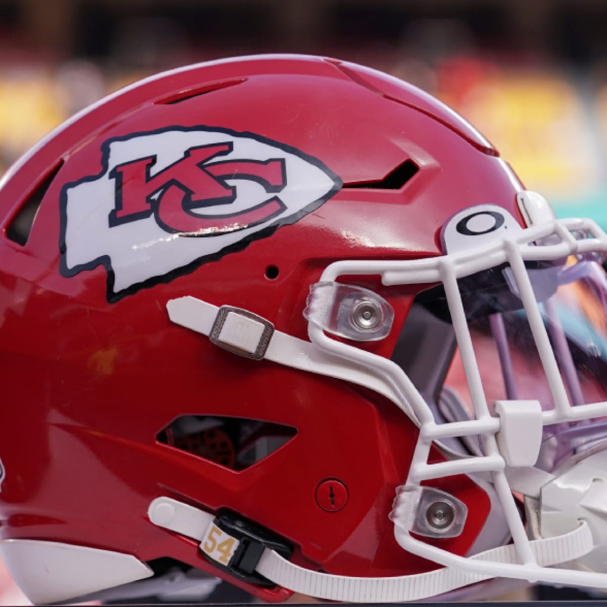 Chiefs, Falcons Reportedly Agree To Last-Minute Trade Involving CB