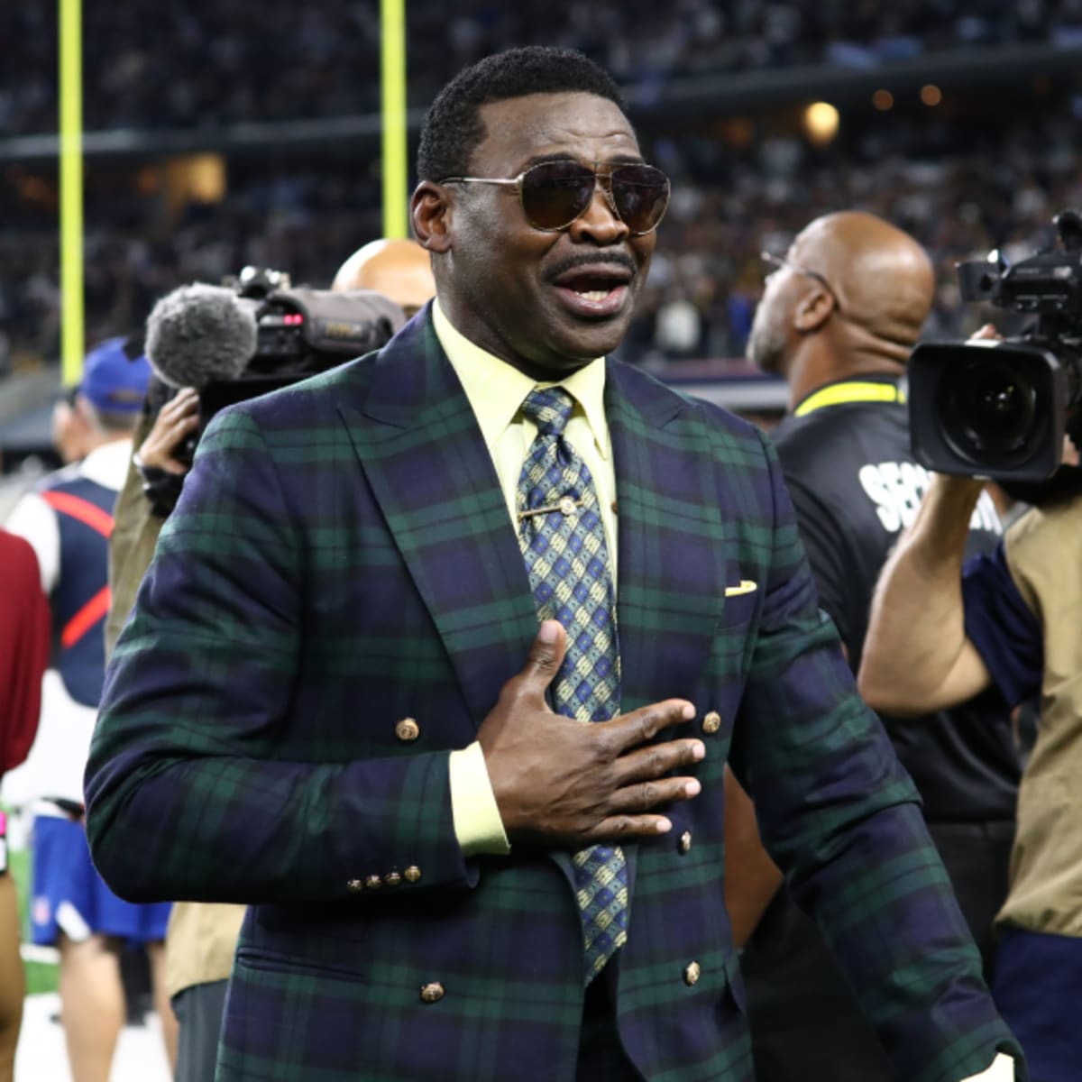 Michael Irvin Pulled From Super Bowl LVII Coverage After