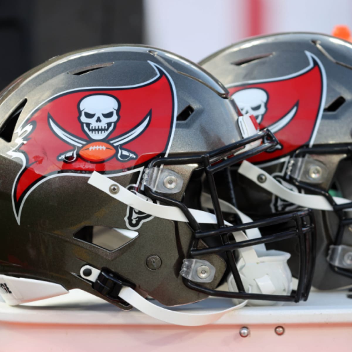 Buccaneers Reportedly Expect Star Receiver To Return Tonight