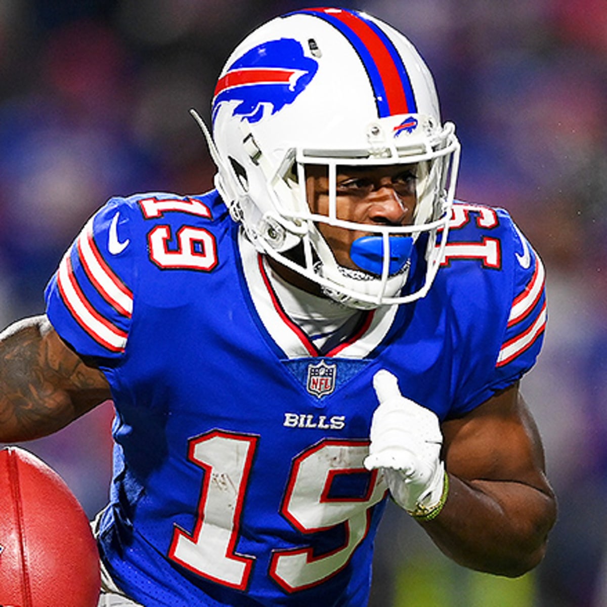 Photo: Buffalo Bills Isaiah Mckenzie stands in a huddle