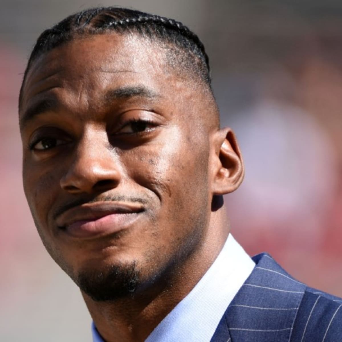 AP Source: Browns host free-agent quarterback RG3