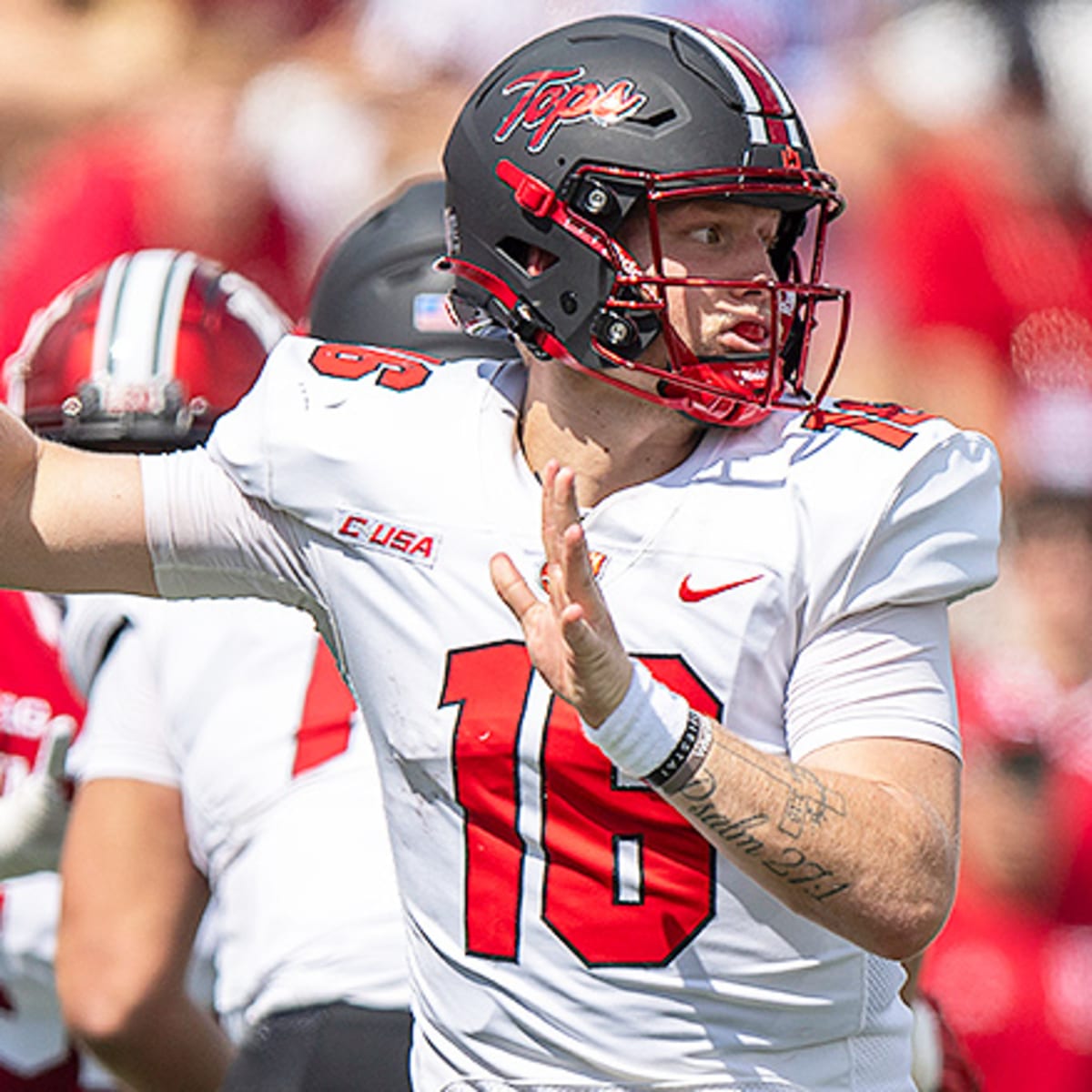 After airing it out at Western Kentucky, quarterback Bailey Zappe hopes to  land in NFL - The Boston Globe