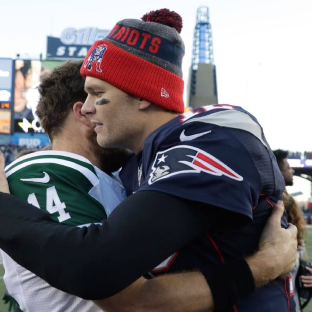 NFL World Reacts To Ryan Fitzpatrick's Stunning Tom Brady Admission 