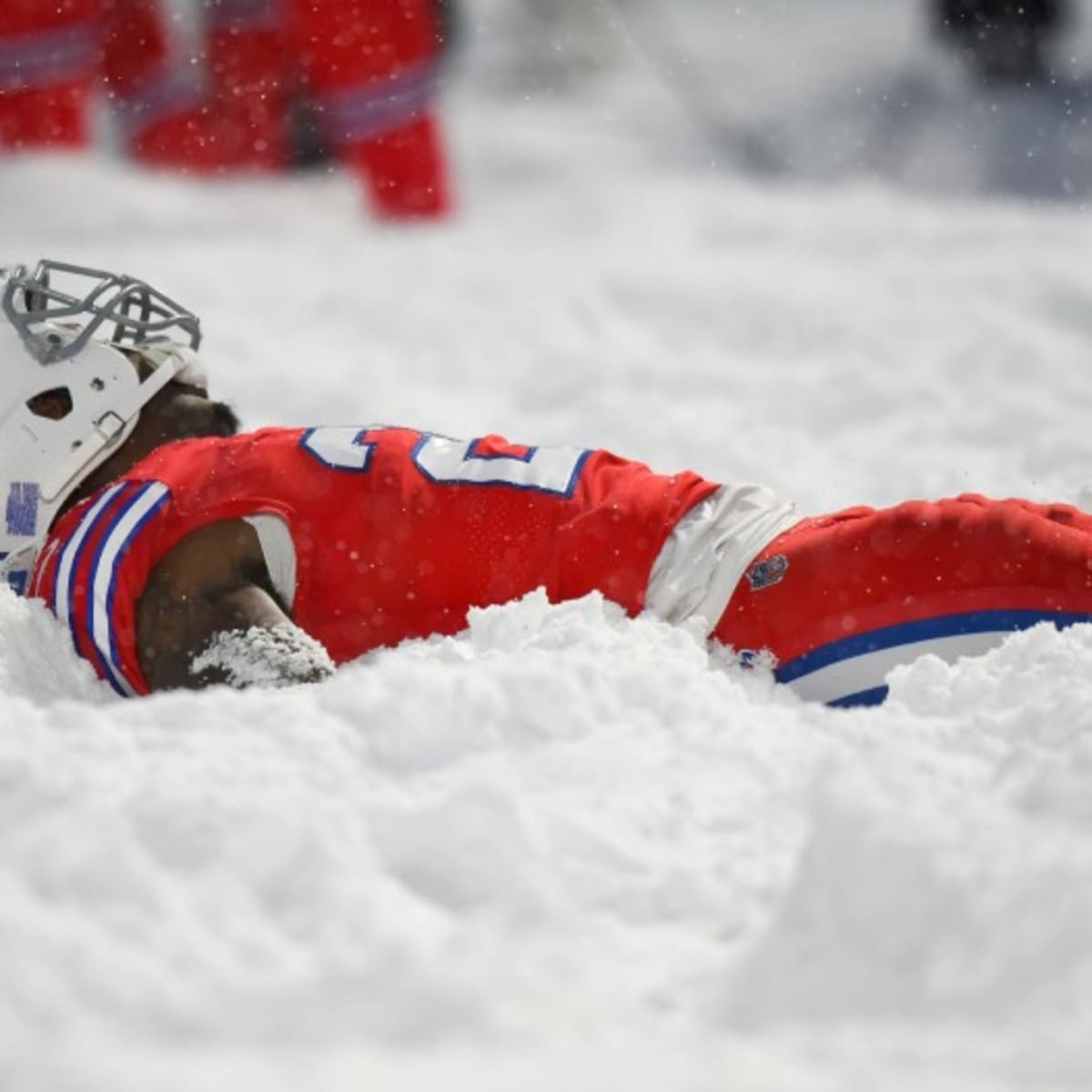 NFL Game Center displays snow in the air and on the field today :  buffalobills