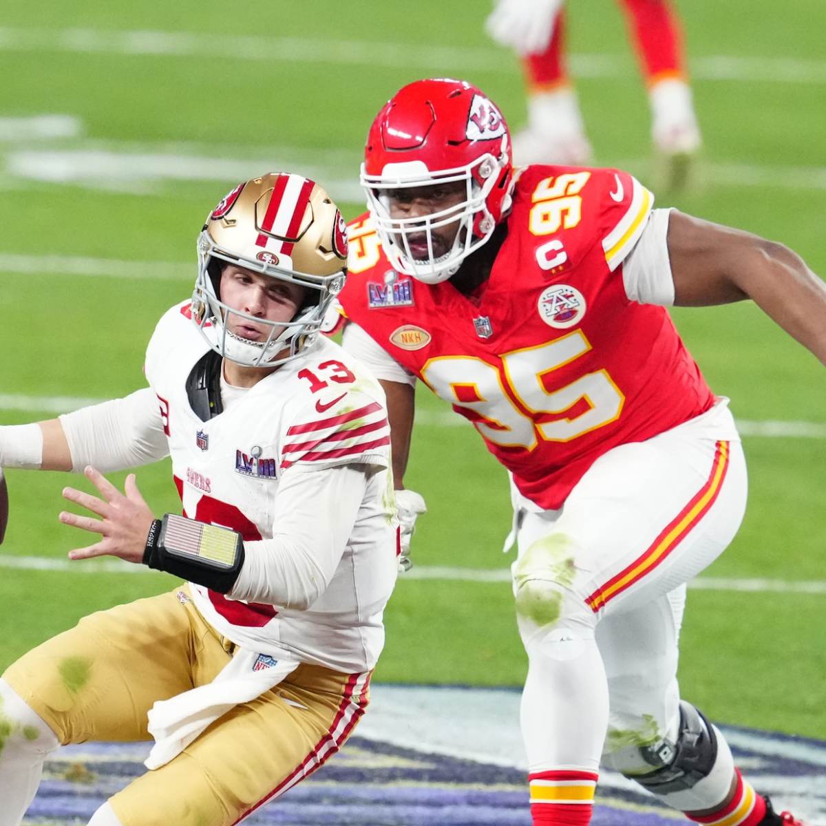 Kansas City Chiefs DT Chris Jones Missed Sunday Practice With Injury -  Athlon Sports