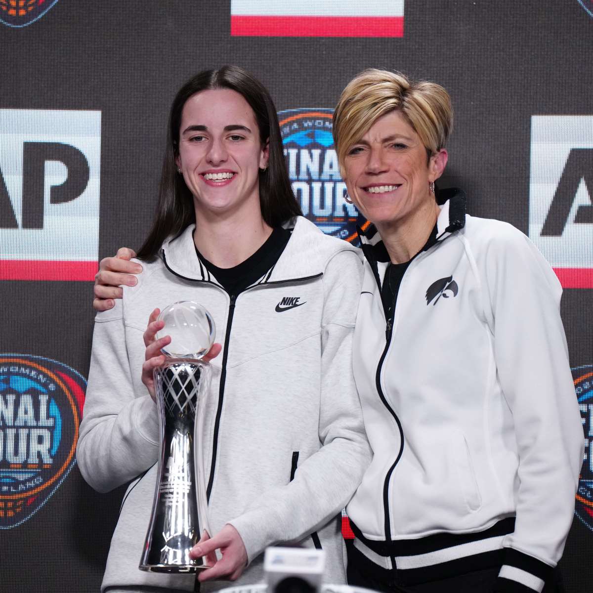 Iowa Coach Delivers Insightful Glimpse Into Caitlin Clark's True Mindset - Athlon Sports