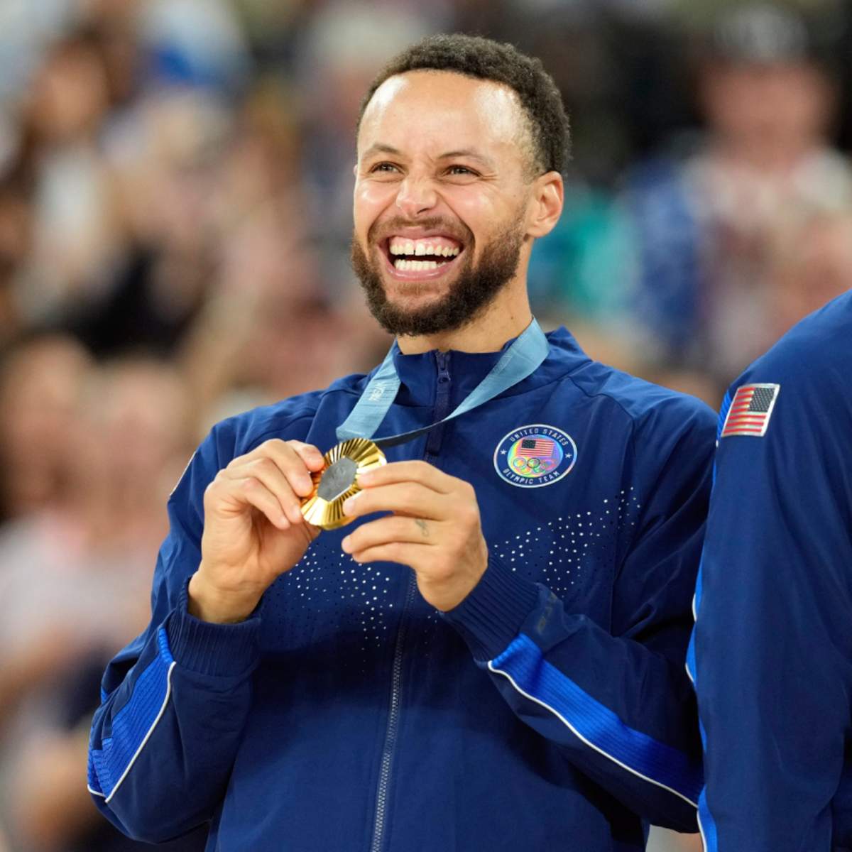 Warriors' Stephen Curry Shows Off Olympic Gold Medal in Viral Kamala Harris Endorsement - Athlon Sports