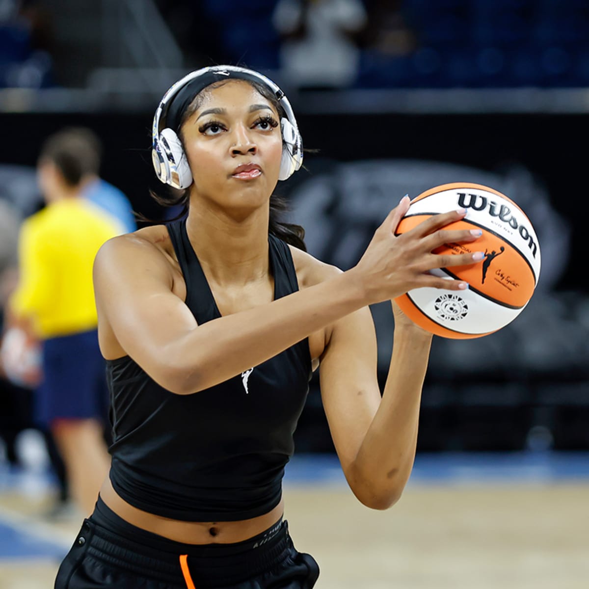 Angel Reese Reveals Her Biggest Flex After Losing WNBA Award to Caitlin  Clark - Athlon Sports
