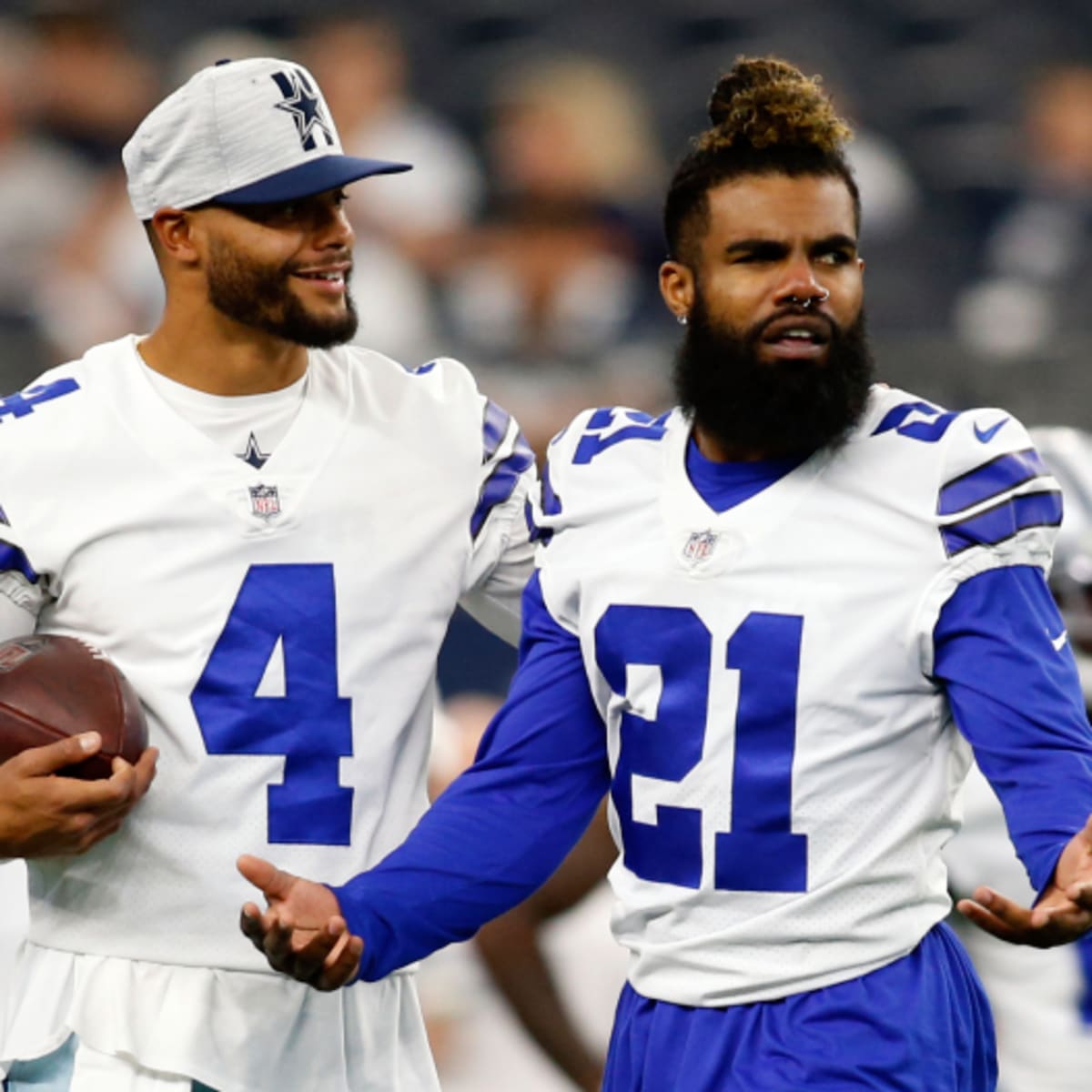 Dak Prescott wearing Ezekiel Elliott's jersey has fans calling for