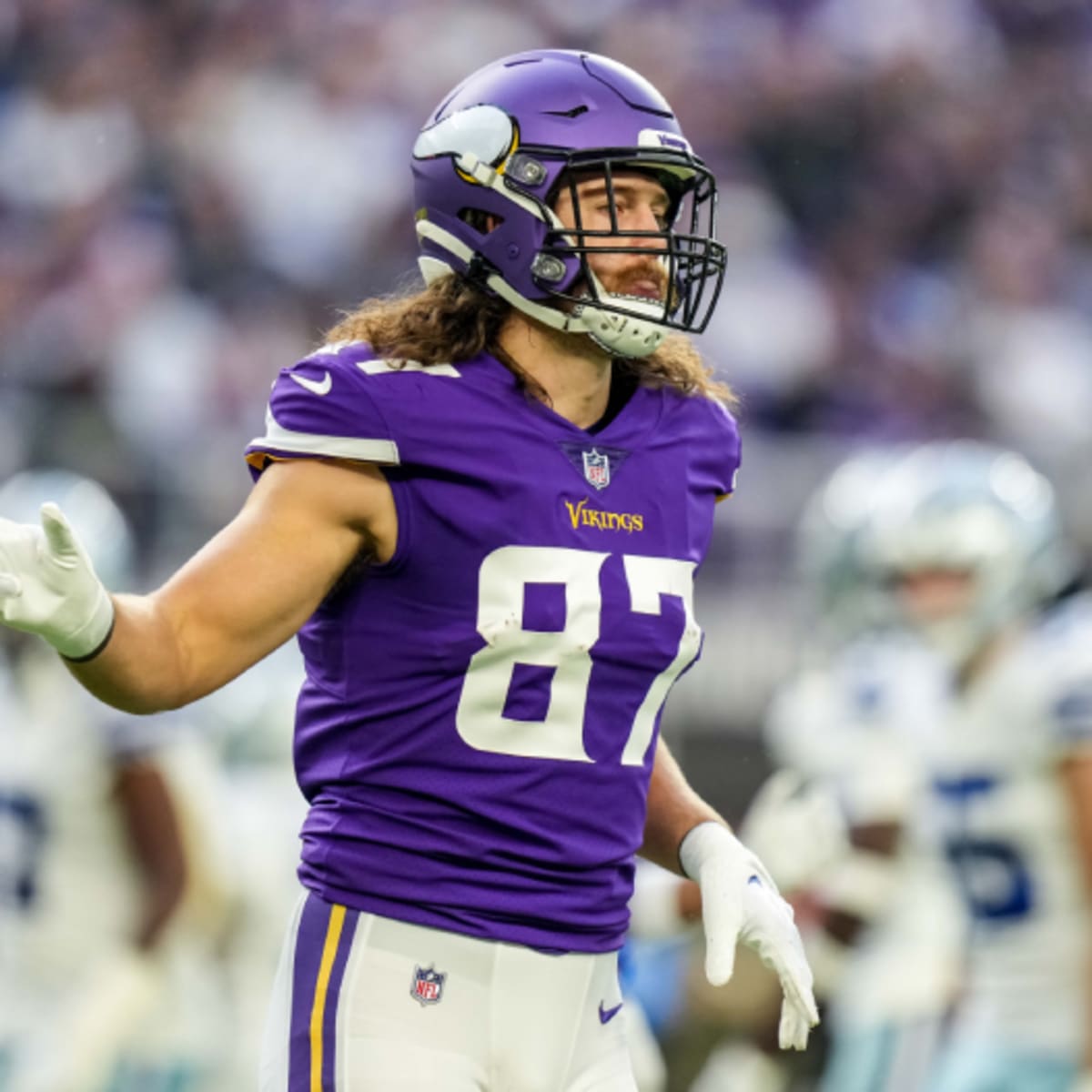 Vikings, T.J. Hockenson agree to extension: Pro Bowl TE reportedly becomes  highest paid at his position 