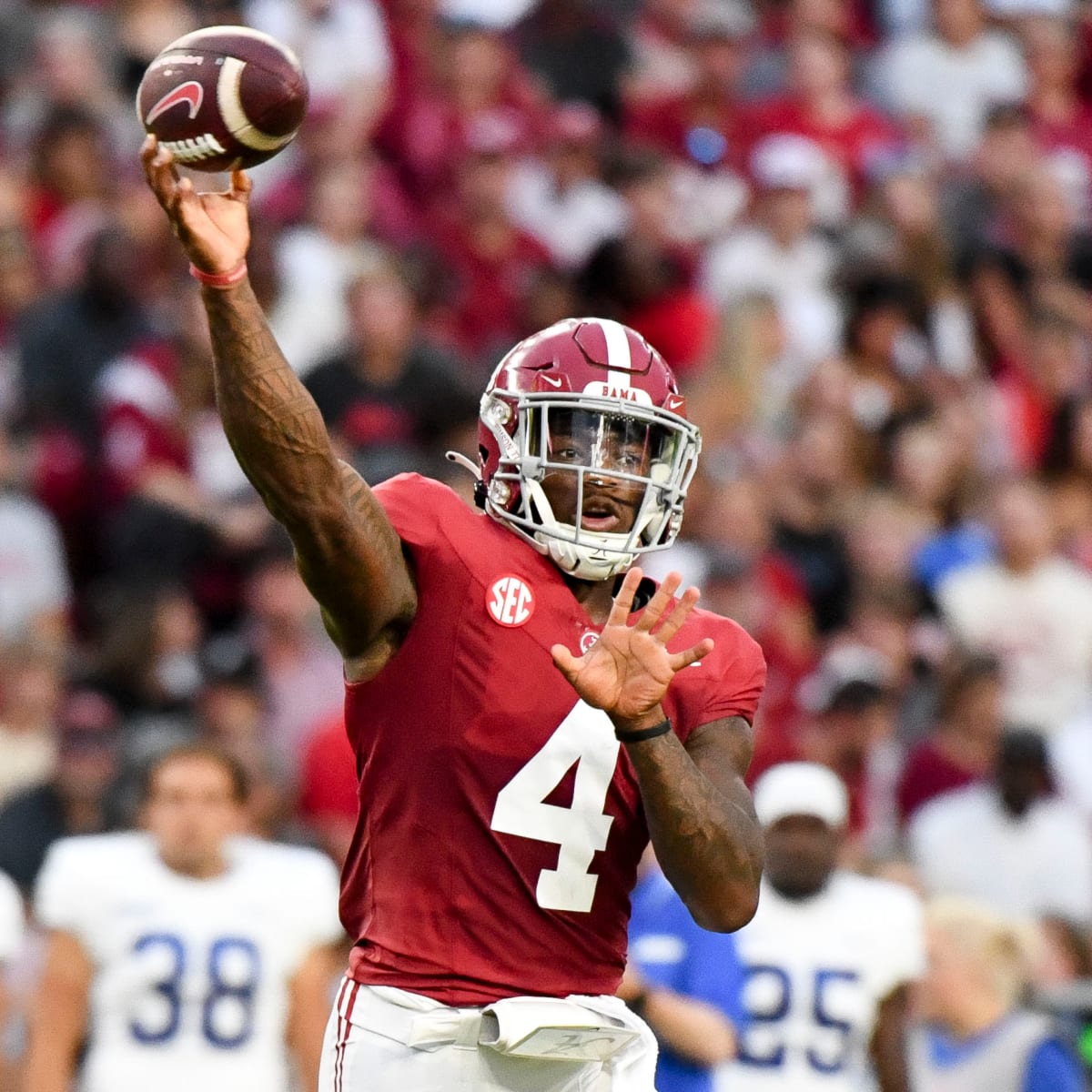 College football picks, predictions, odds: Alabama-Texas A&M,  Michigan-Minnesota among best bets in Week 6 