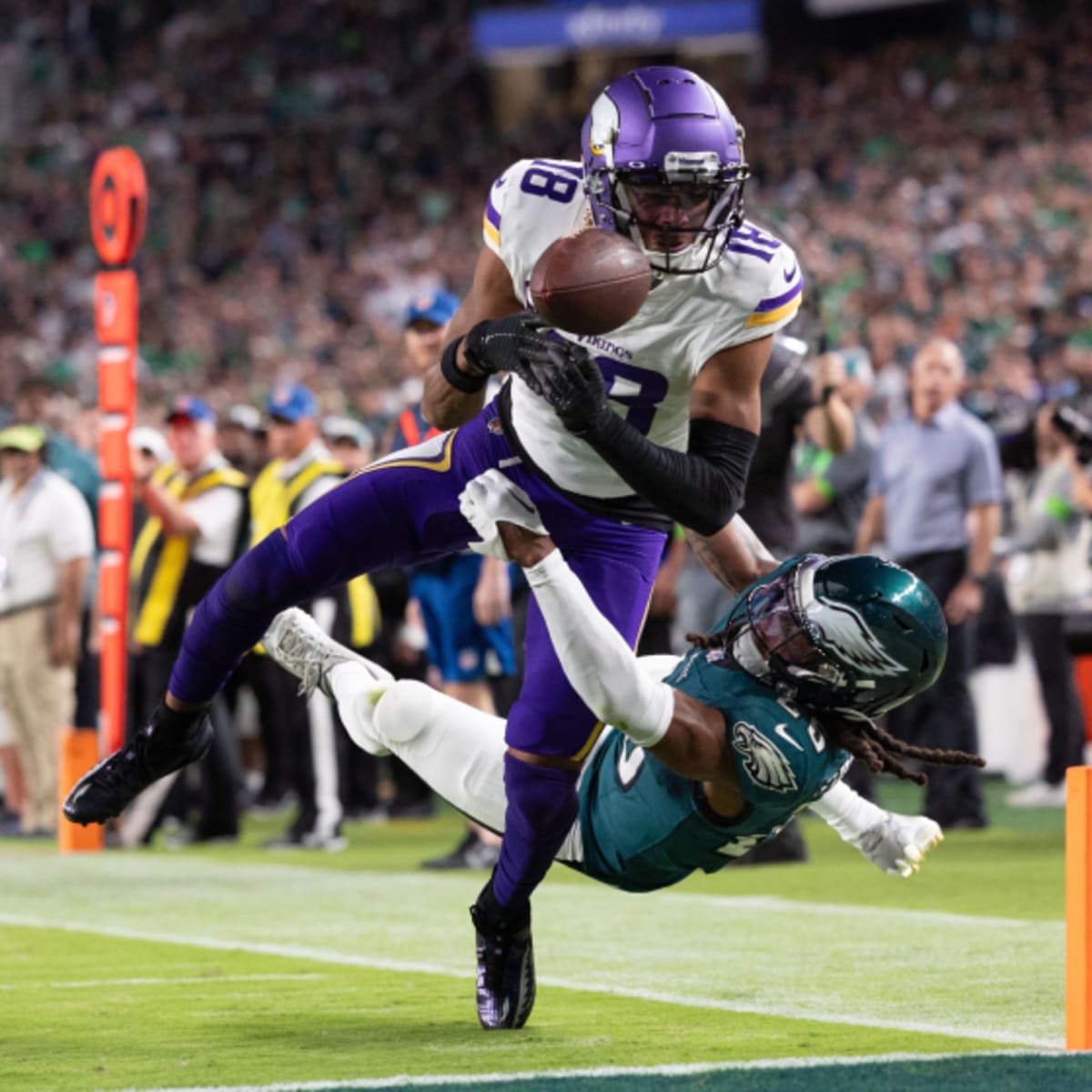 Vikings' Justin Jefferson Joins Randy Moss in Latest Milestone