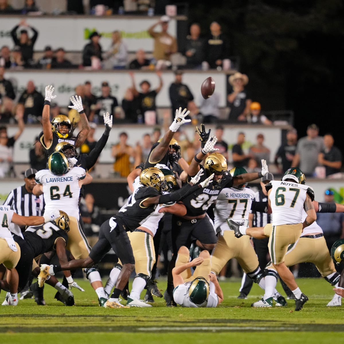 Deion Sanders' Colorado Buffaloes beat up by Oregon Ducks