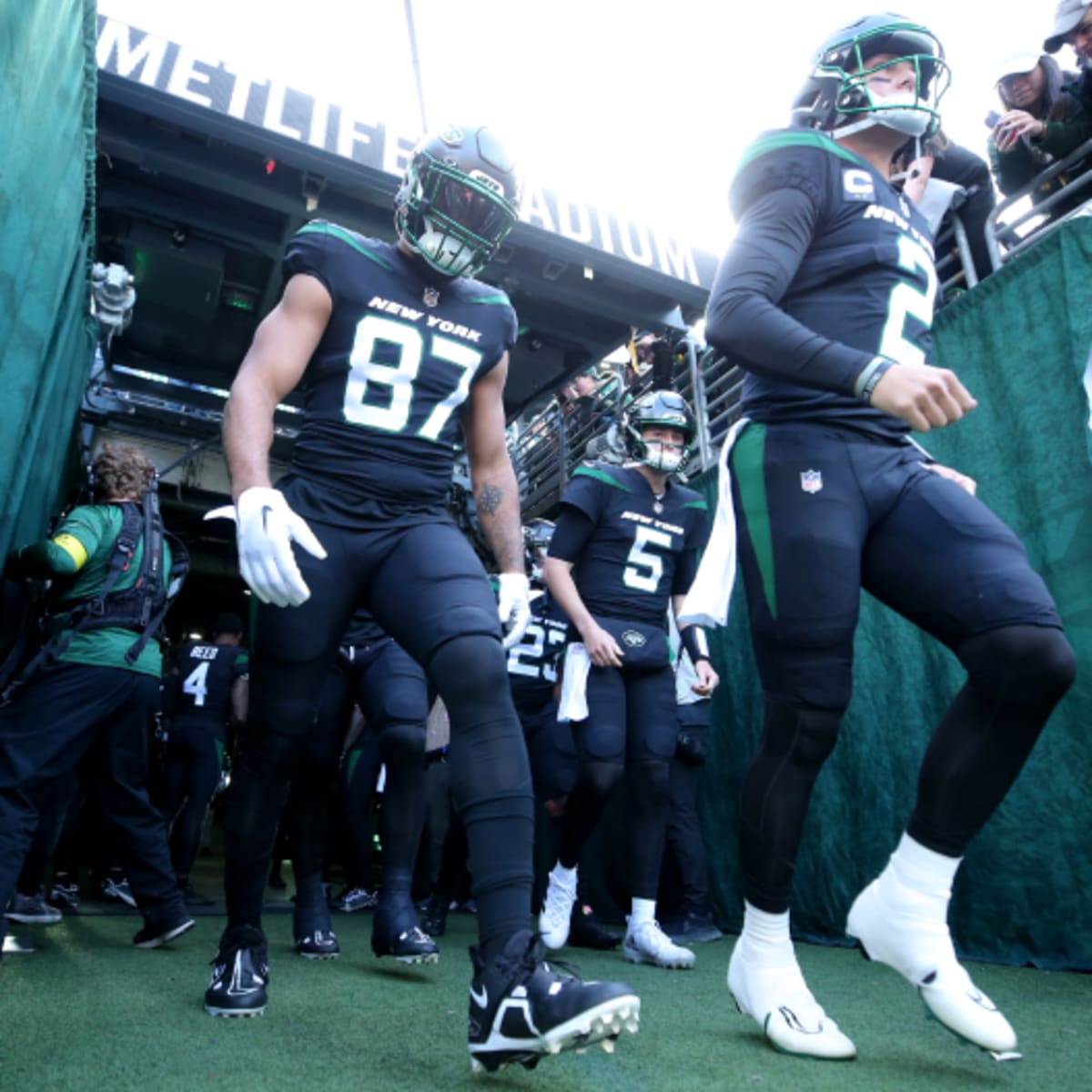 black jets uniforms