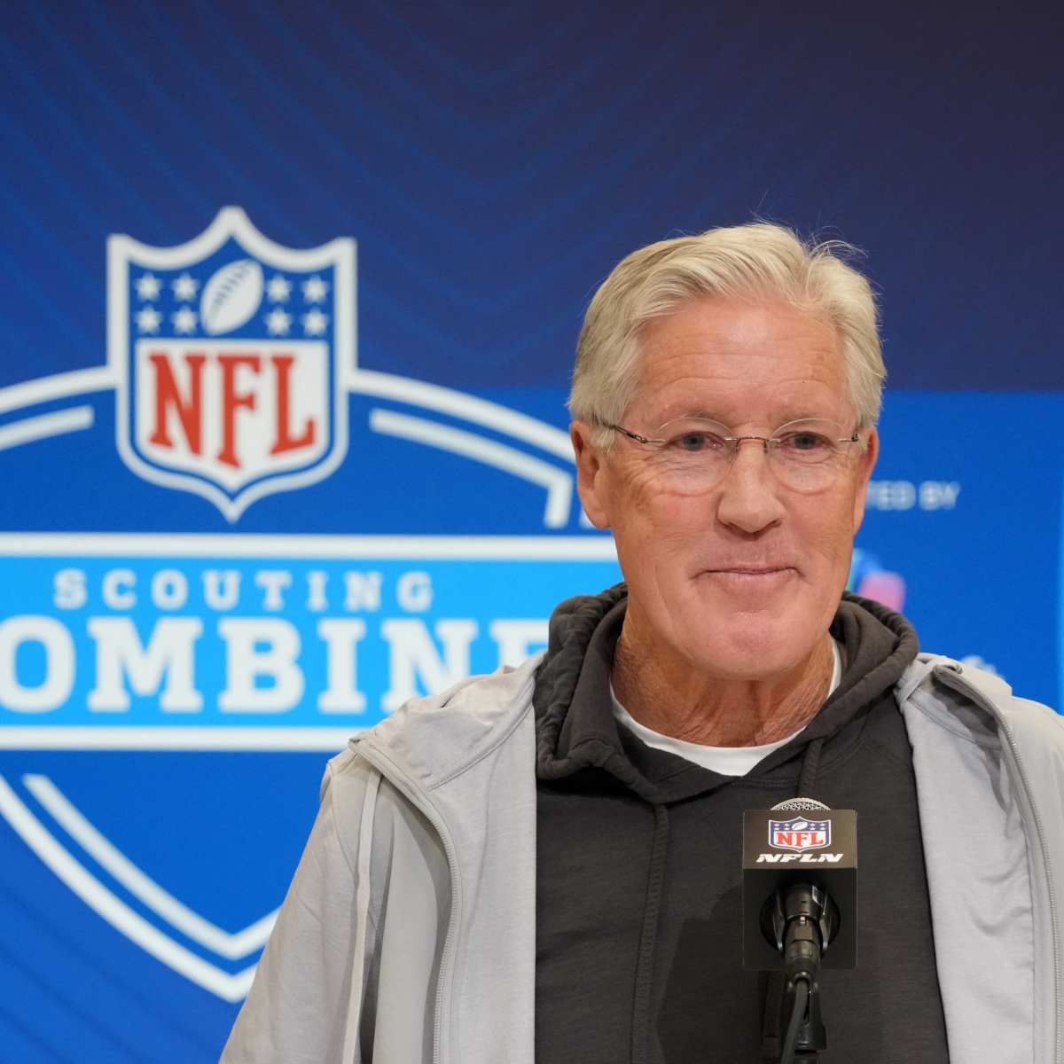 Raiders Predicted to Trade Back Into First Round for Record-Setting WR -  Athlon Sports