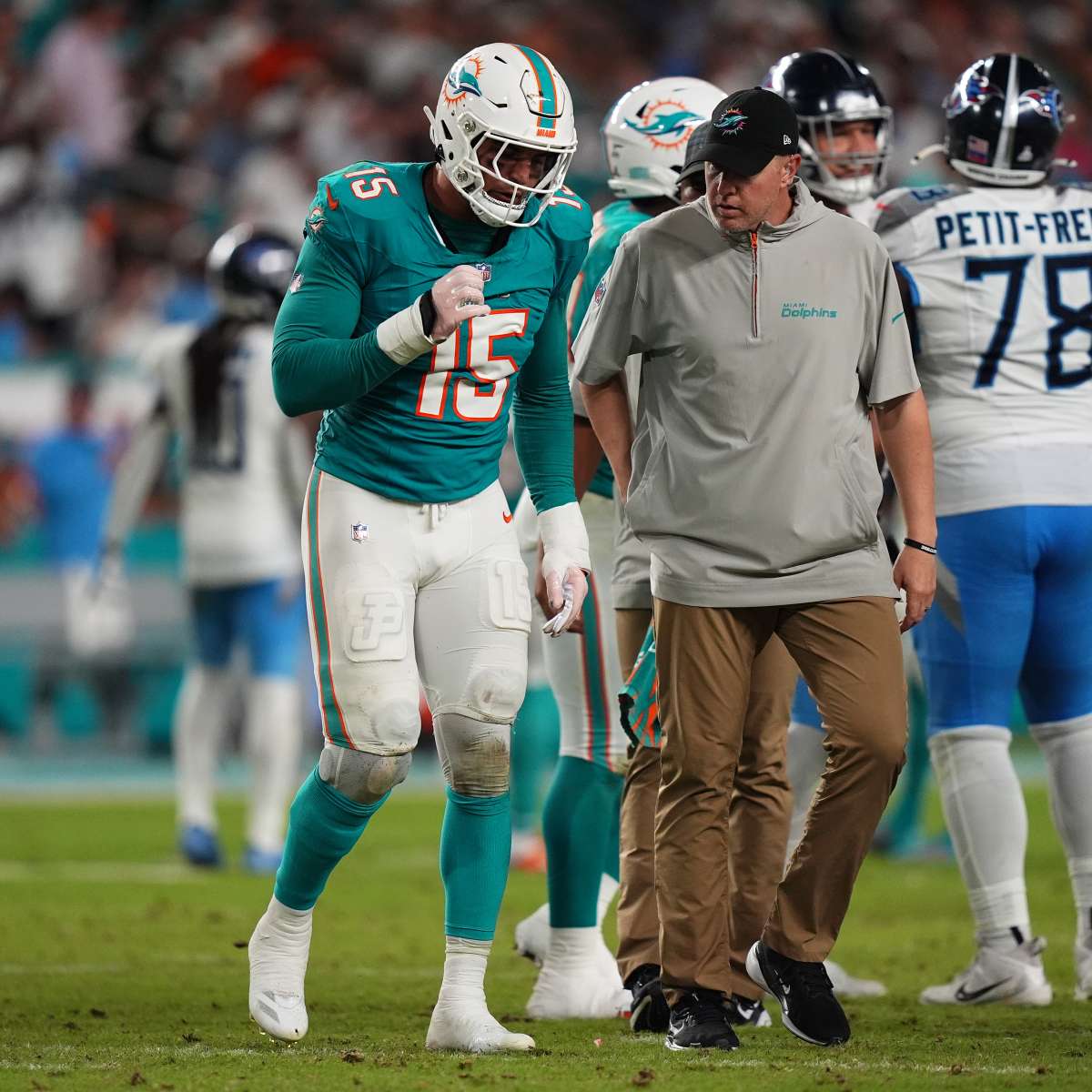 Jaelan Phillips Predicted to Have Make-or-Break Season for Future in Miami  - Athlon Sports