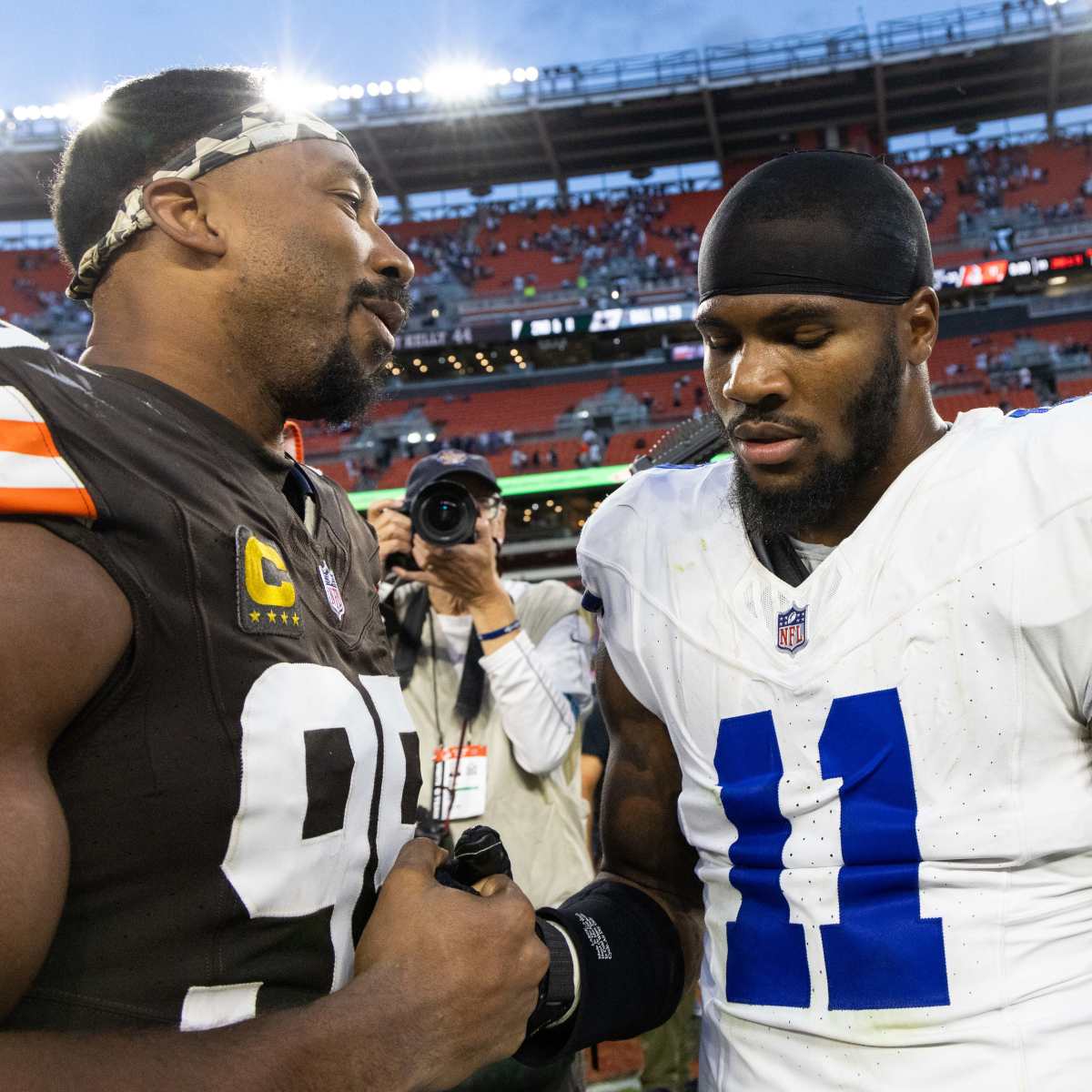 Myles Garrett Reaches Out to Dallas Cowboys Rival About Blockbuster Trade  to Washington - Athlon Sports