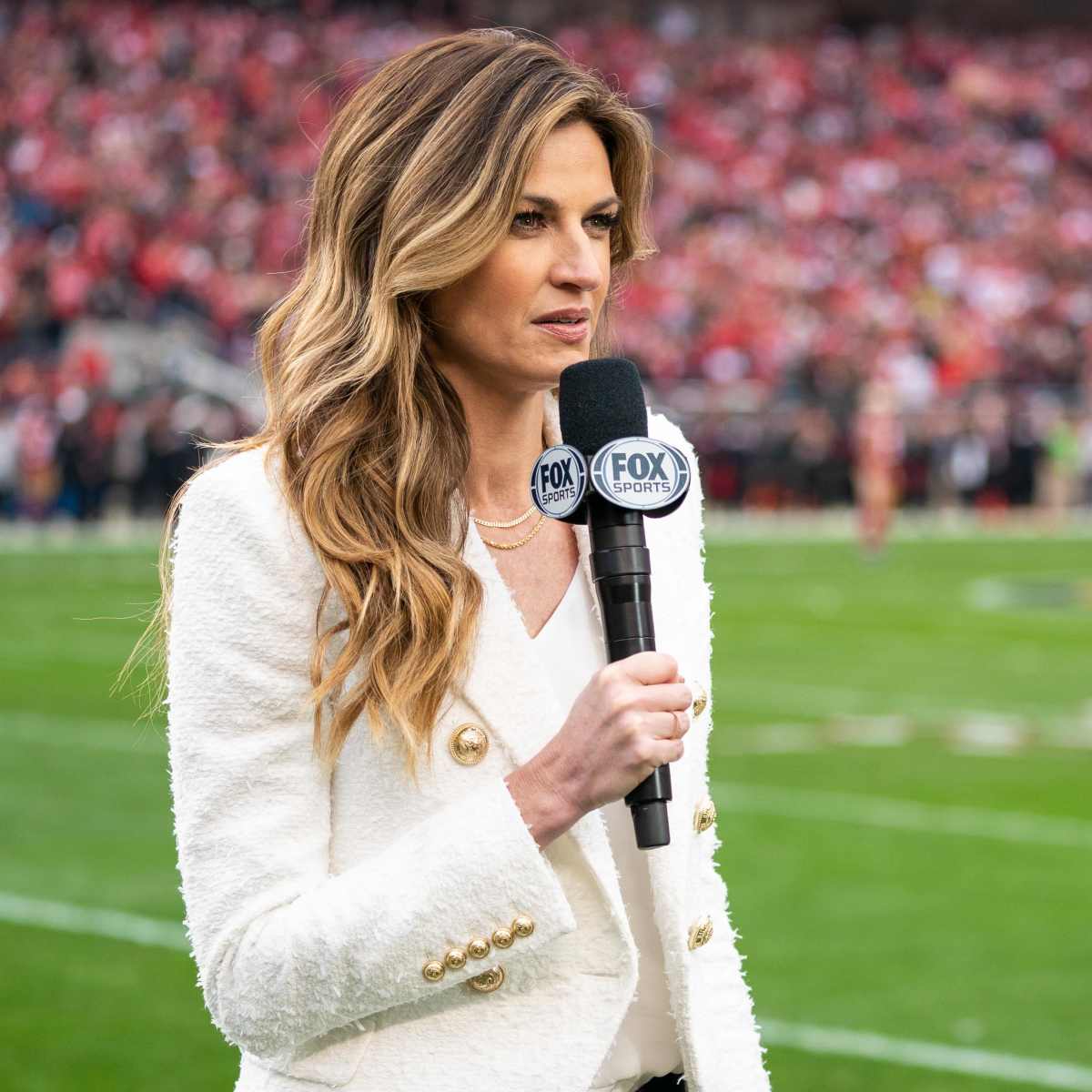 Erin Andrews' Unconventional Behavior During Travis Kelce Interaction Turns Heads - Athlon Sports