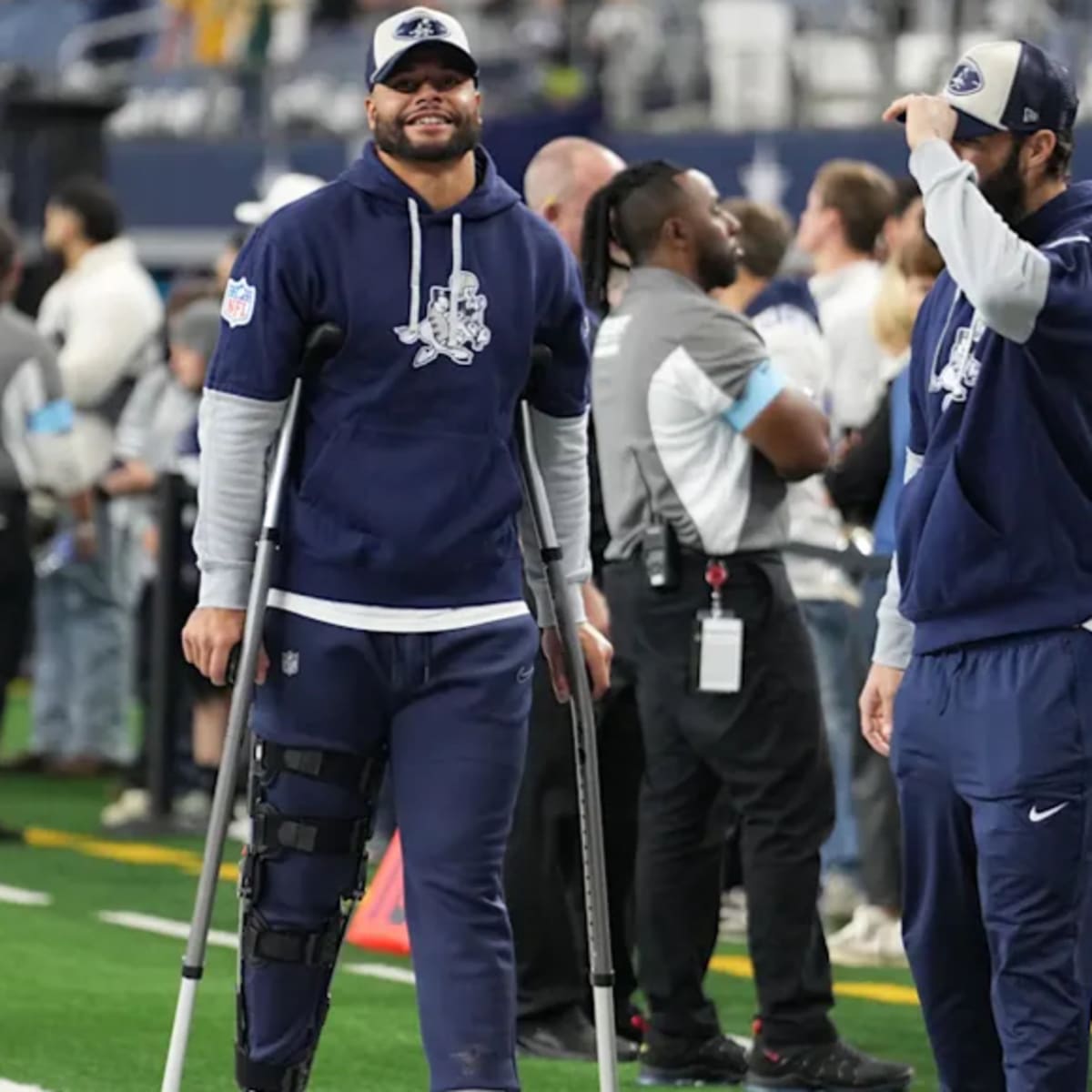 Dak Prescott Off Crutches With Surprising Update on Offseason Plan - Athlon Sports