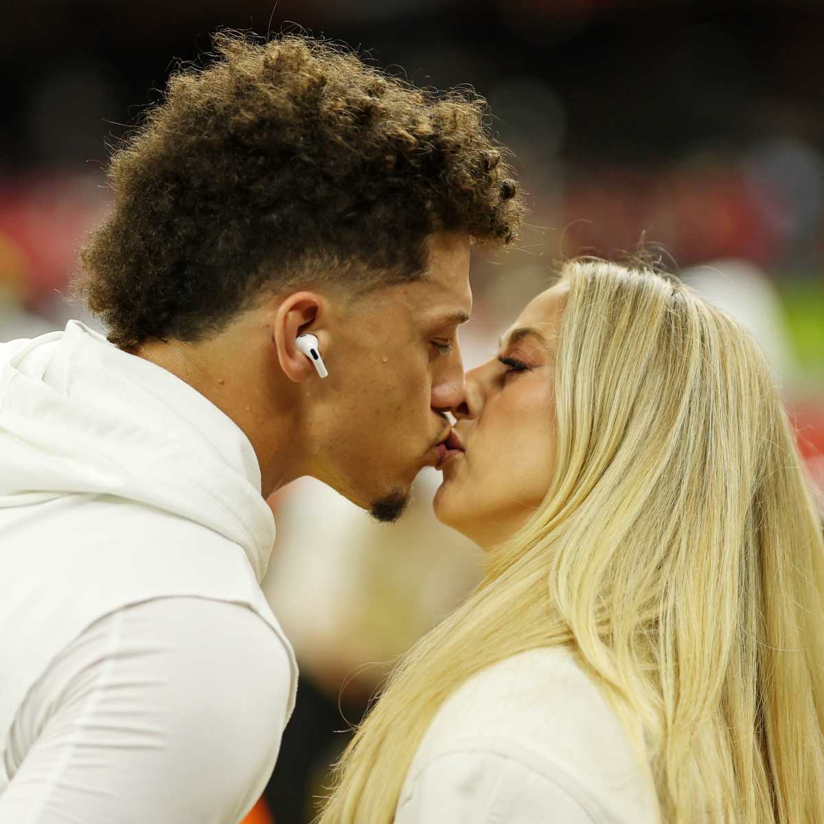 Kansas City Patrick Mahomes Family Makes Serious Decisions to Protect  Newborn Baby's Privacy - Athlon Sports