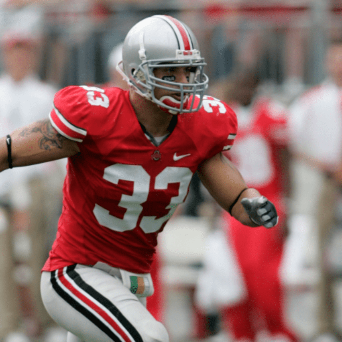 AJ Hawk playing in the 2002 National Championship Game.  Ohio state  buckeyes football, Ohio state, Ohio state buckeyes