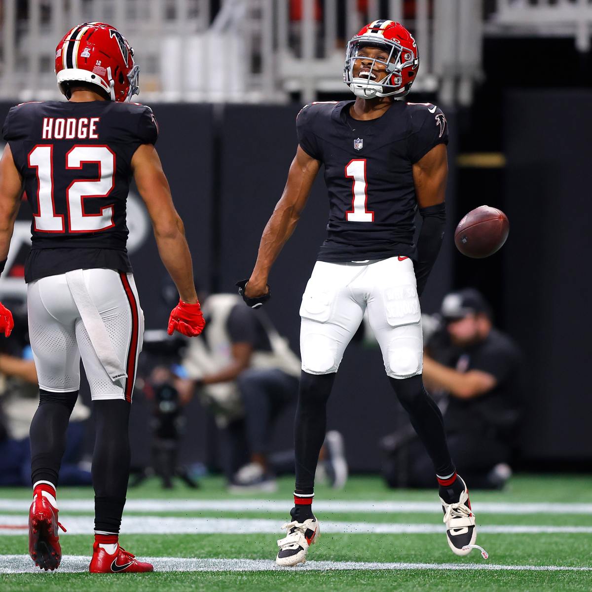Best cleats for defensive backs sales