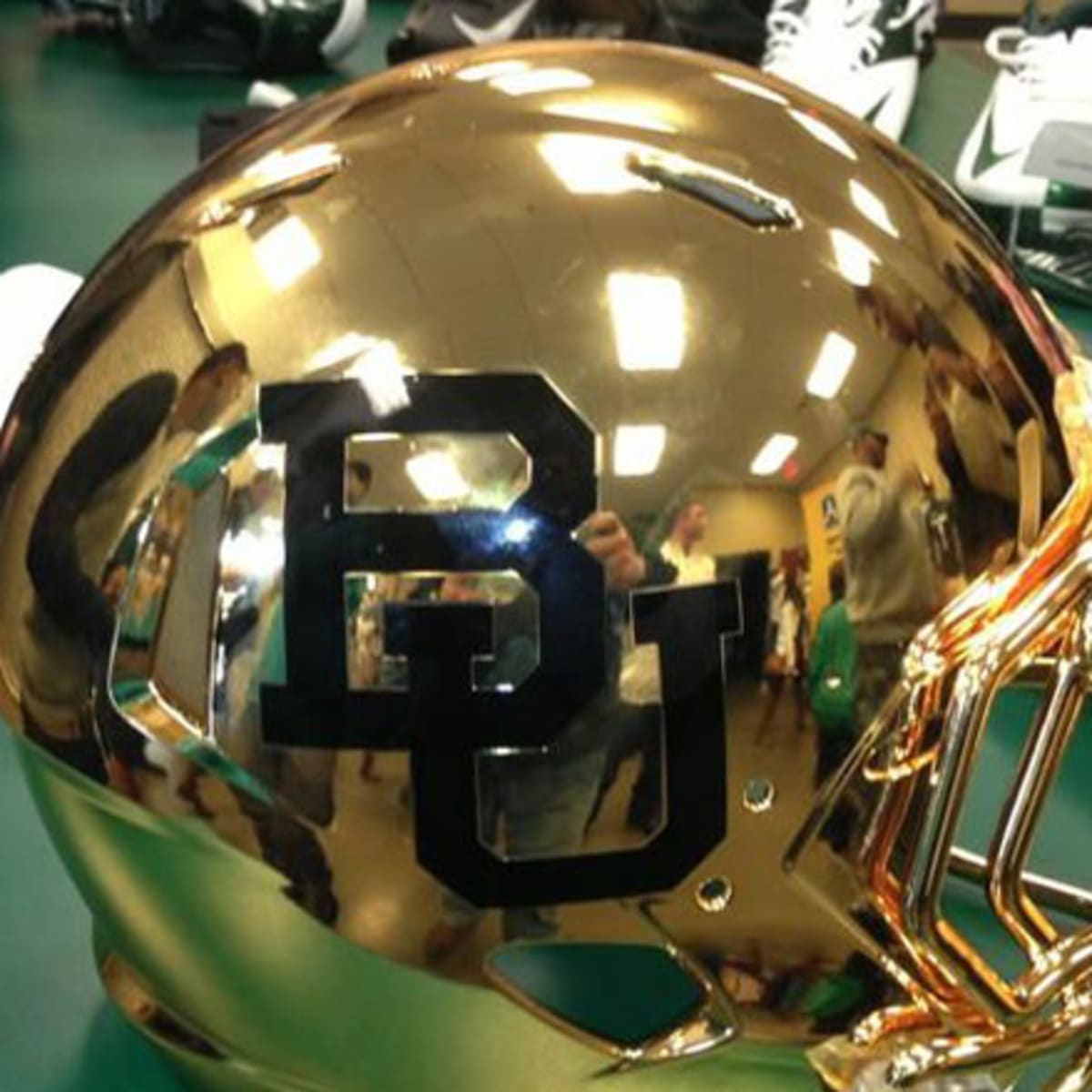 Baylor helmet top