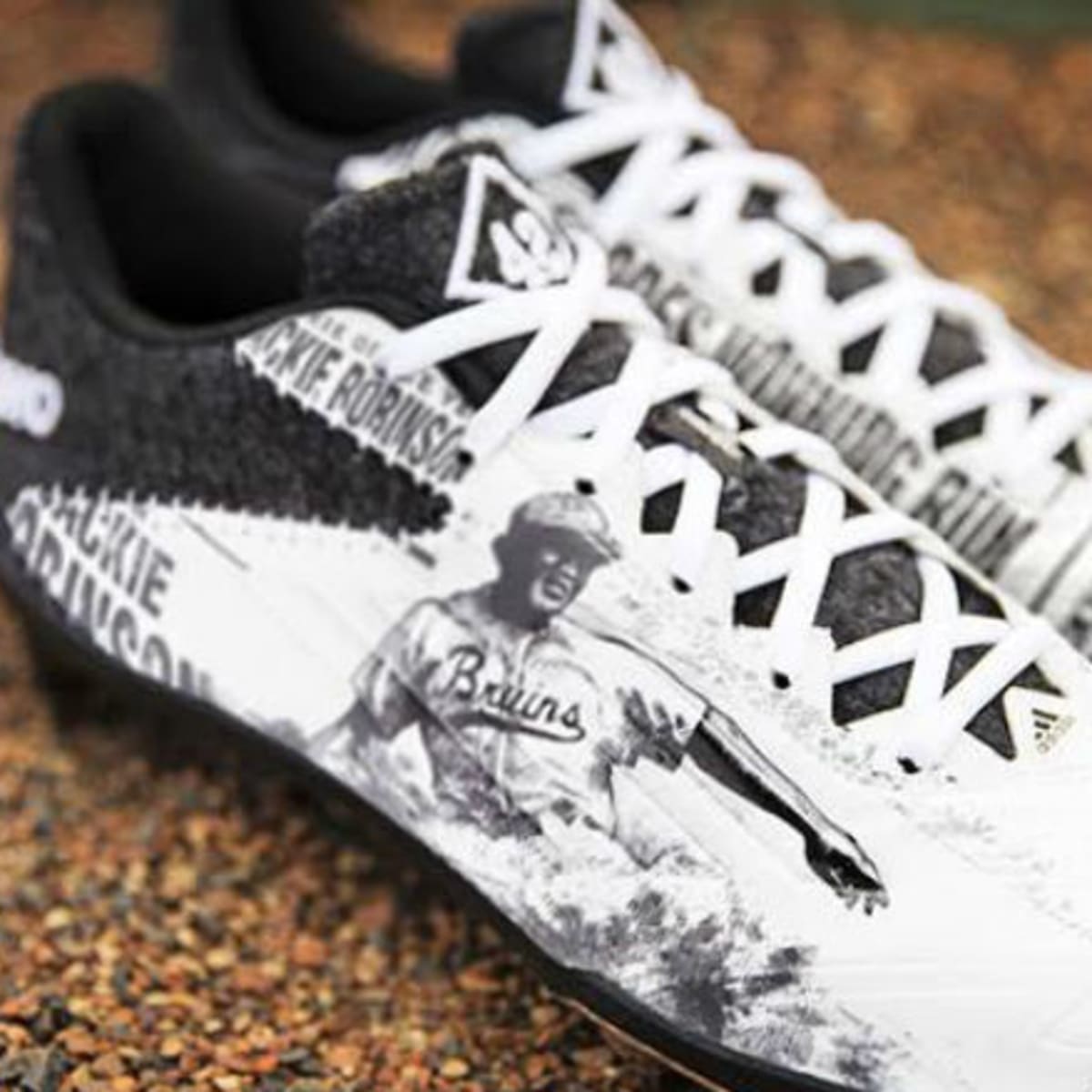 Jackie robinson adidas cleats on sale
