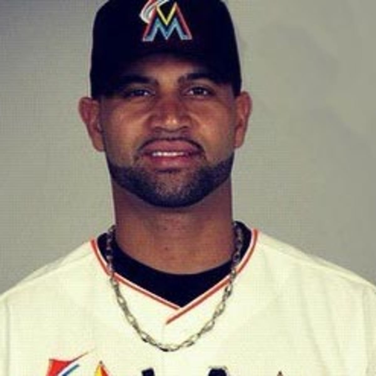 What Albert Pujols Would Look Like In A Cubs or Marlins Jersey