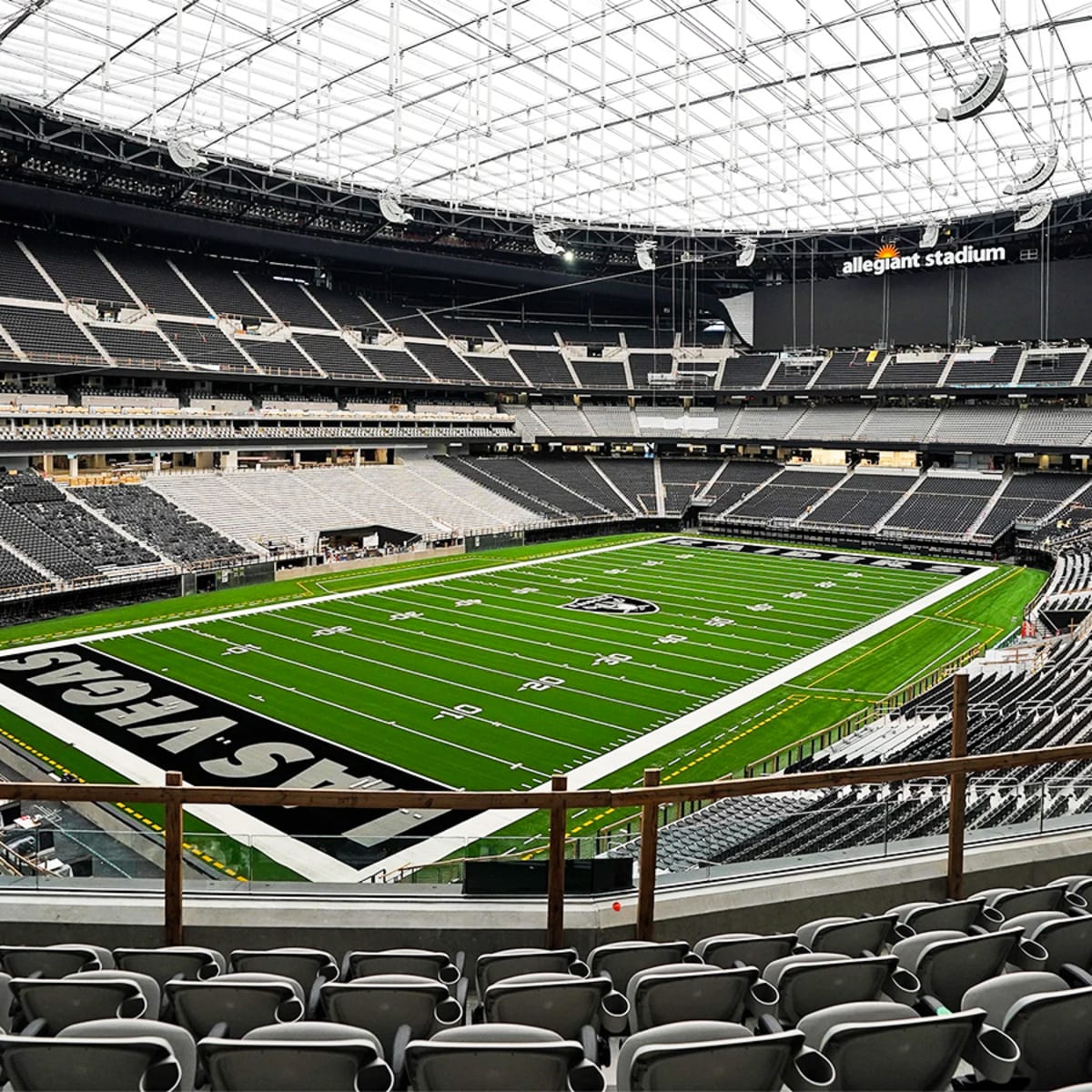 Whose stadium is sales the superbowl in