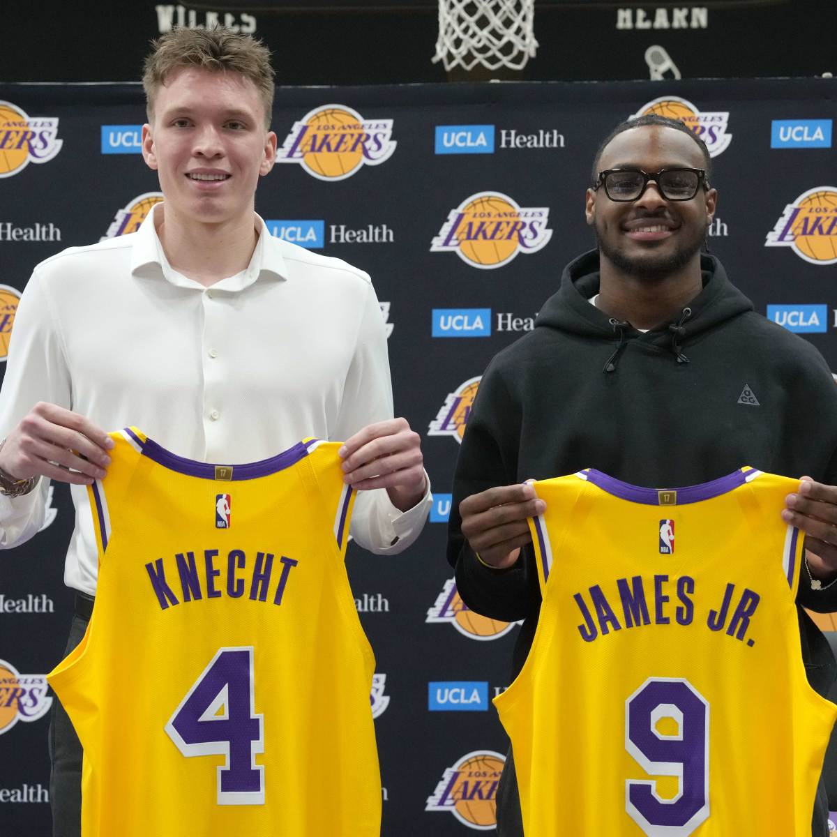 Lakers Rookie Gets Priceless Gift From Kevin Durant Athlon Sports