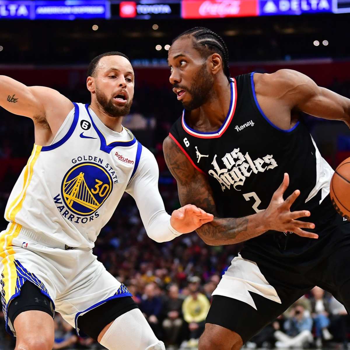 NBA Insider suggests wild theory sending Clippers superstar Kawhi Leonard to the Warriors Athlon Sports