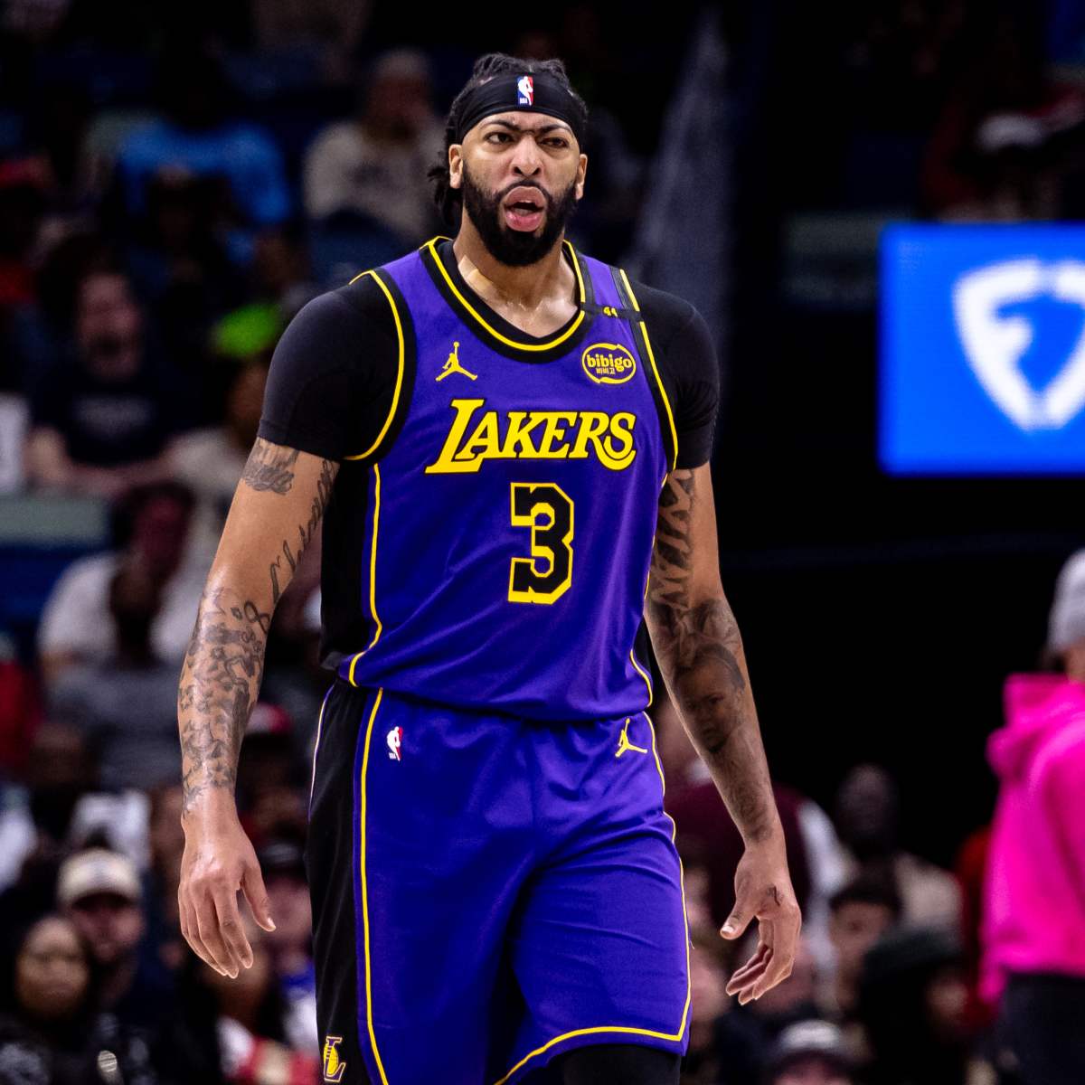 Davis lakers sale